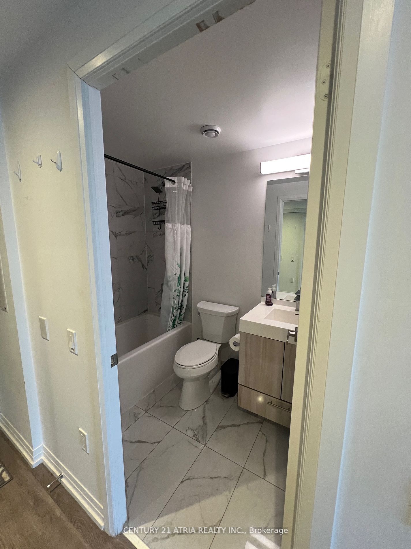 251 Jarvis Street 4011, Toronto, ON M5B 2C2 photo 5