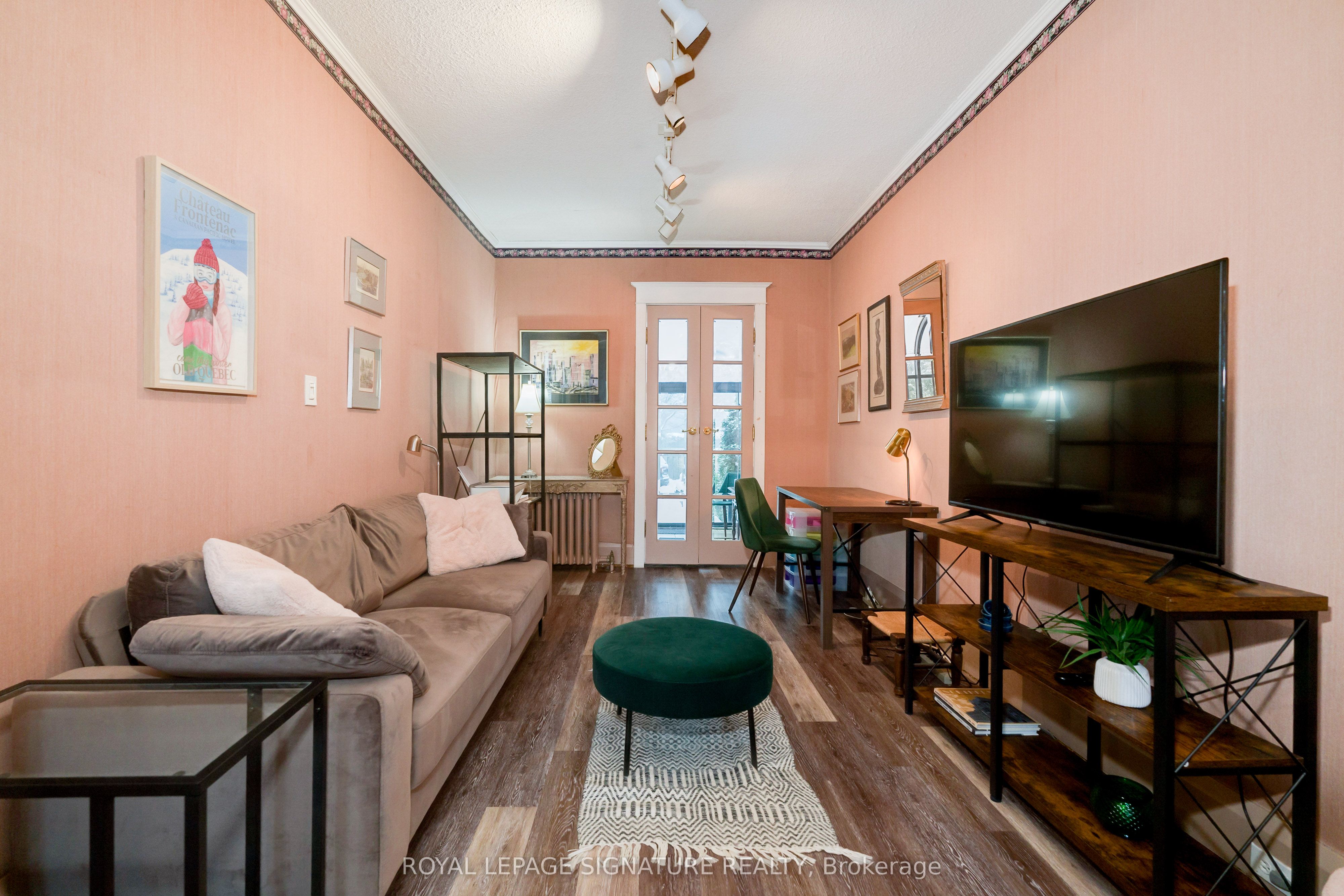 1089 Mt Pleasant Road, Toronto, ON M4P 2M7 photo 5