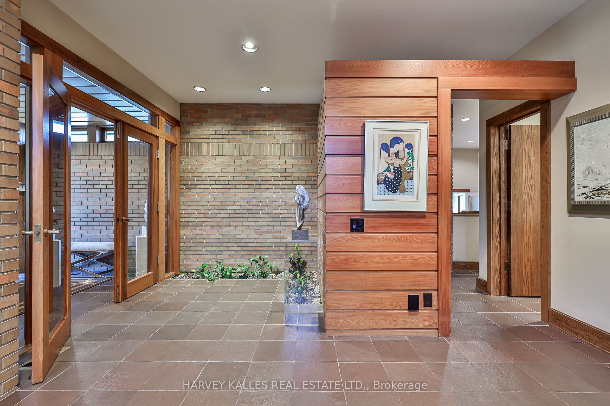 223 Hillhurst Boulevard, Toronto, ON M5N 1P3 photo 3