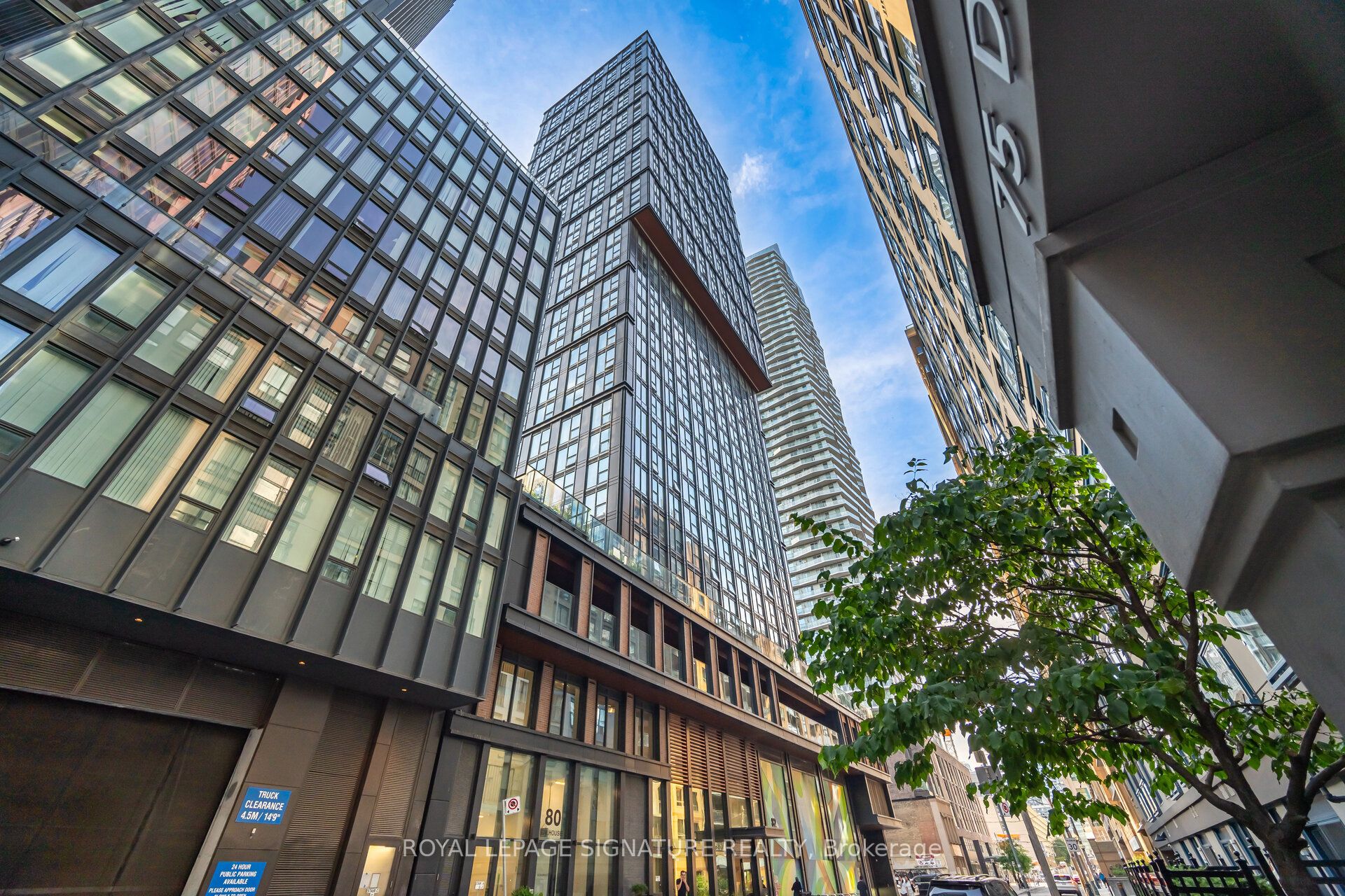 82 Dalhousie Street 3815, Toronto, ON M5B 0C5 photo 2