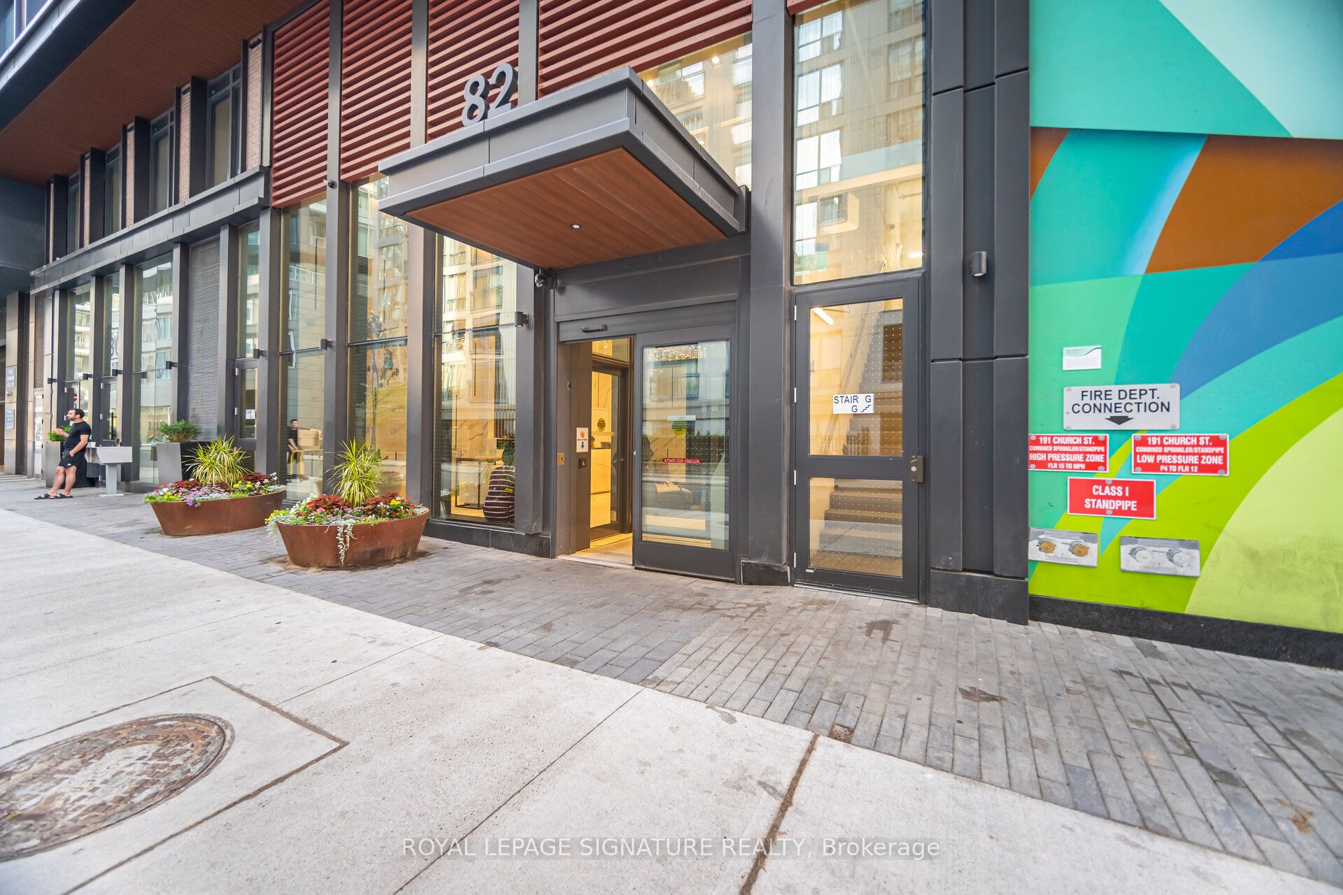 82 Dalhousie Street 3815, Toronto, ON M5B 0C5 photo 3