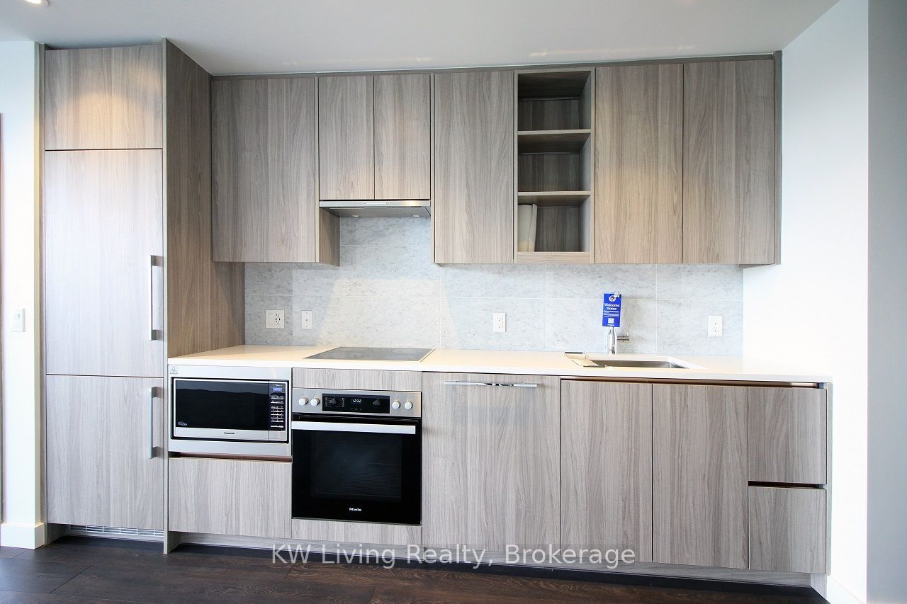 95 McMahon Drive 805, Toronto, ON M2K 0H2 photo 2