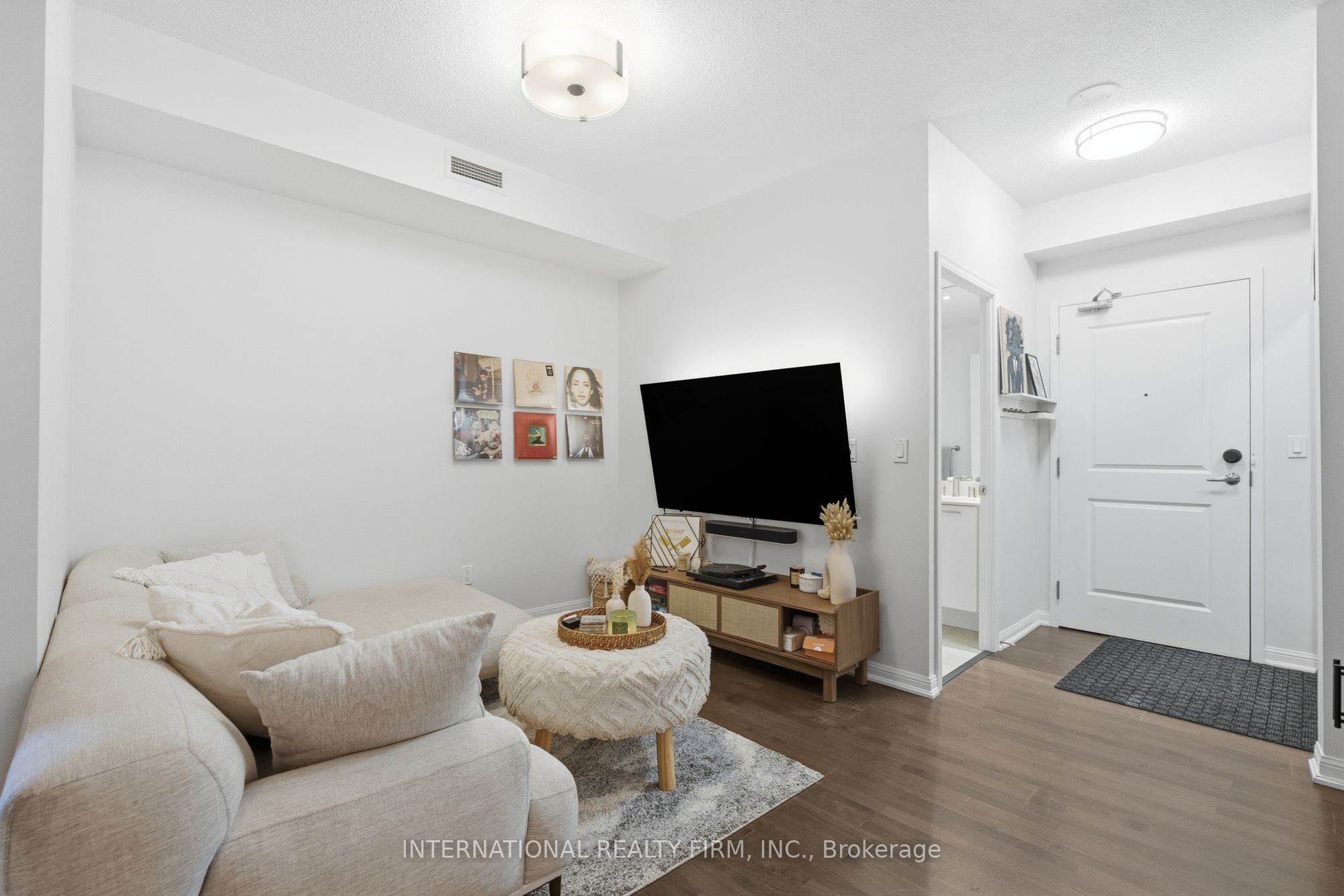 628 Fleet Street 711, Toronto, ON M5V 1A8 photo 4