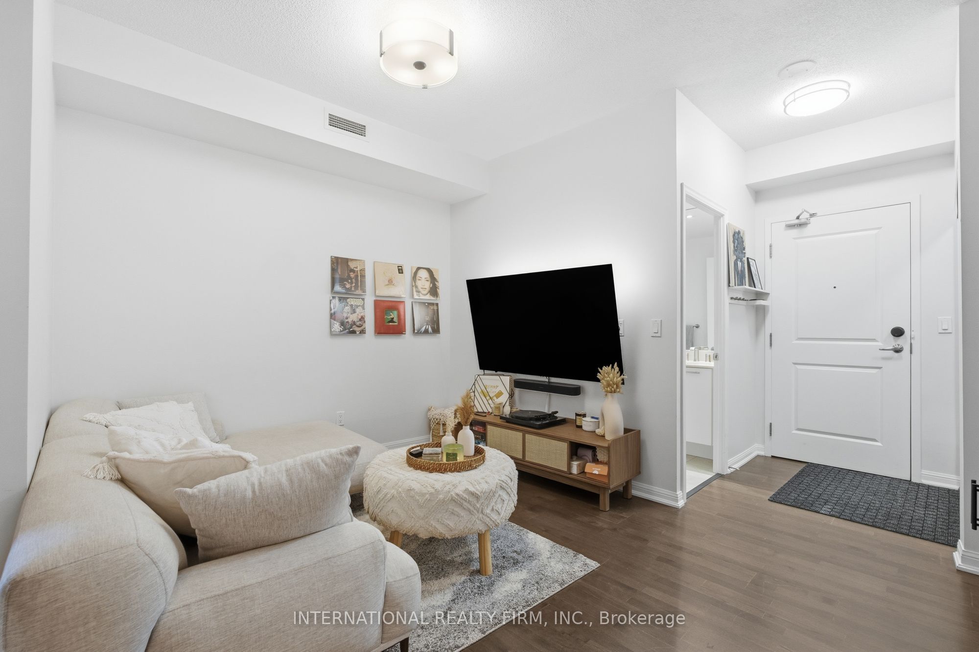 628 Fleet Street 711, Toronto, ON M5V 1A8 photo 4