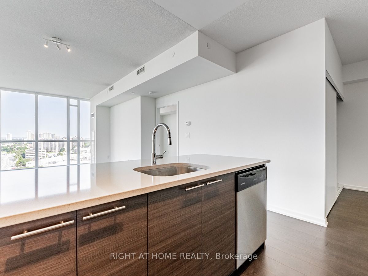 66 Forest Manor Road 1302, Toronto, ON M2J 0B7 photo 5