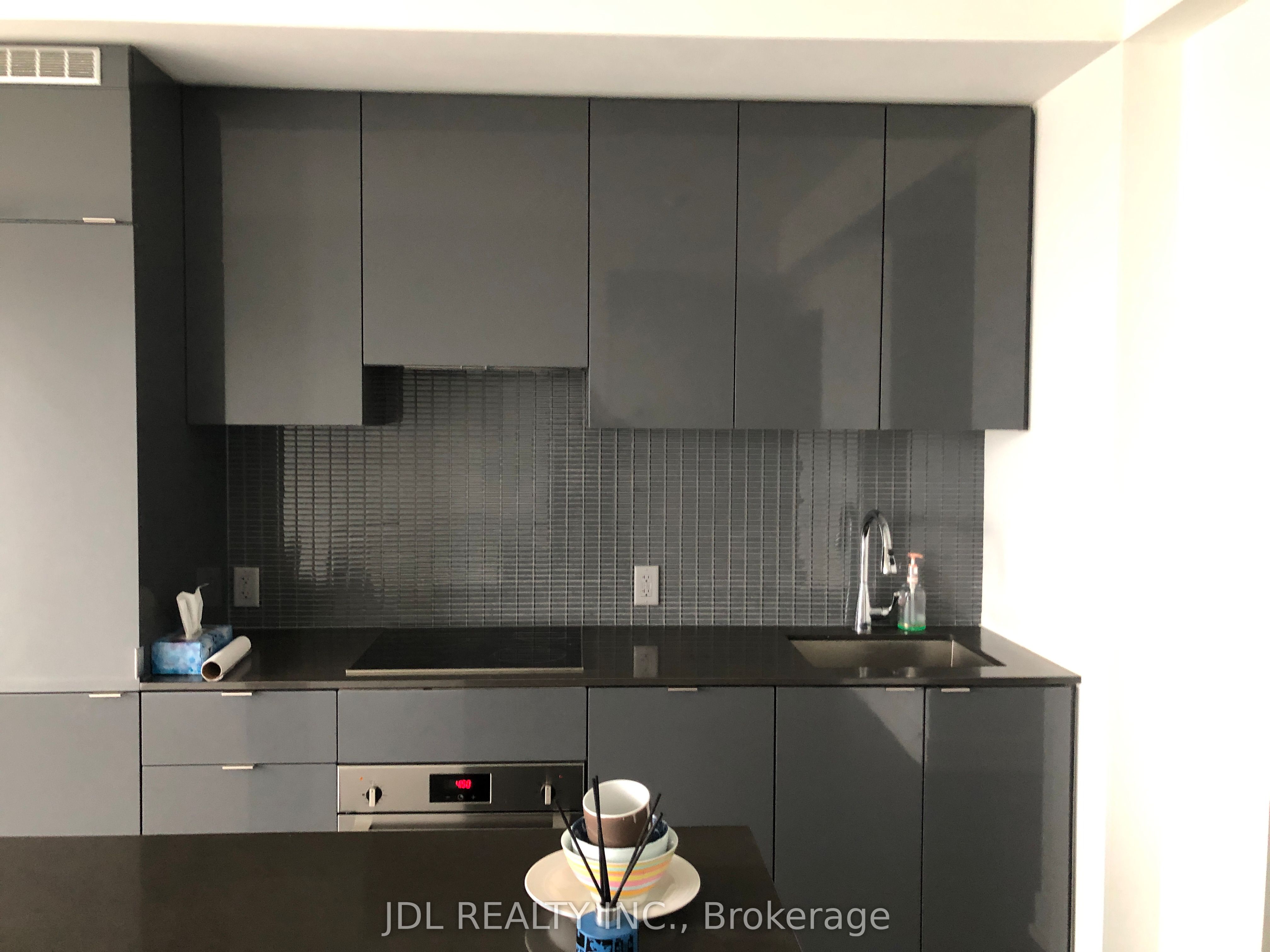 7 Grenville Street 5008, Toronto, ON M4Y 0E9 photo 2
