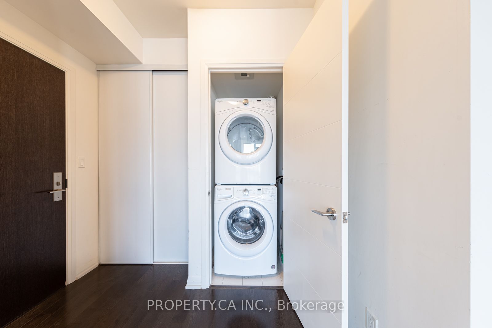 460 Adelaide Street E 706, Toronto, ON M5A 1N4 photo 3