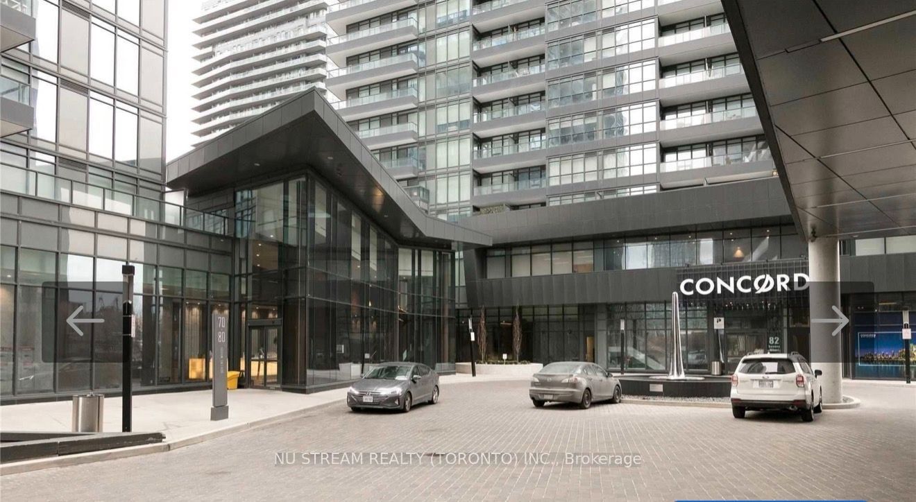 70 Queens Wharf Road 203, Toronto, ON M5V 0J2 photo 2