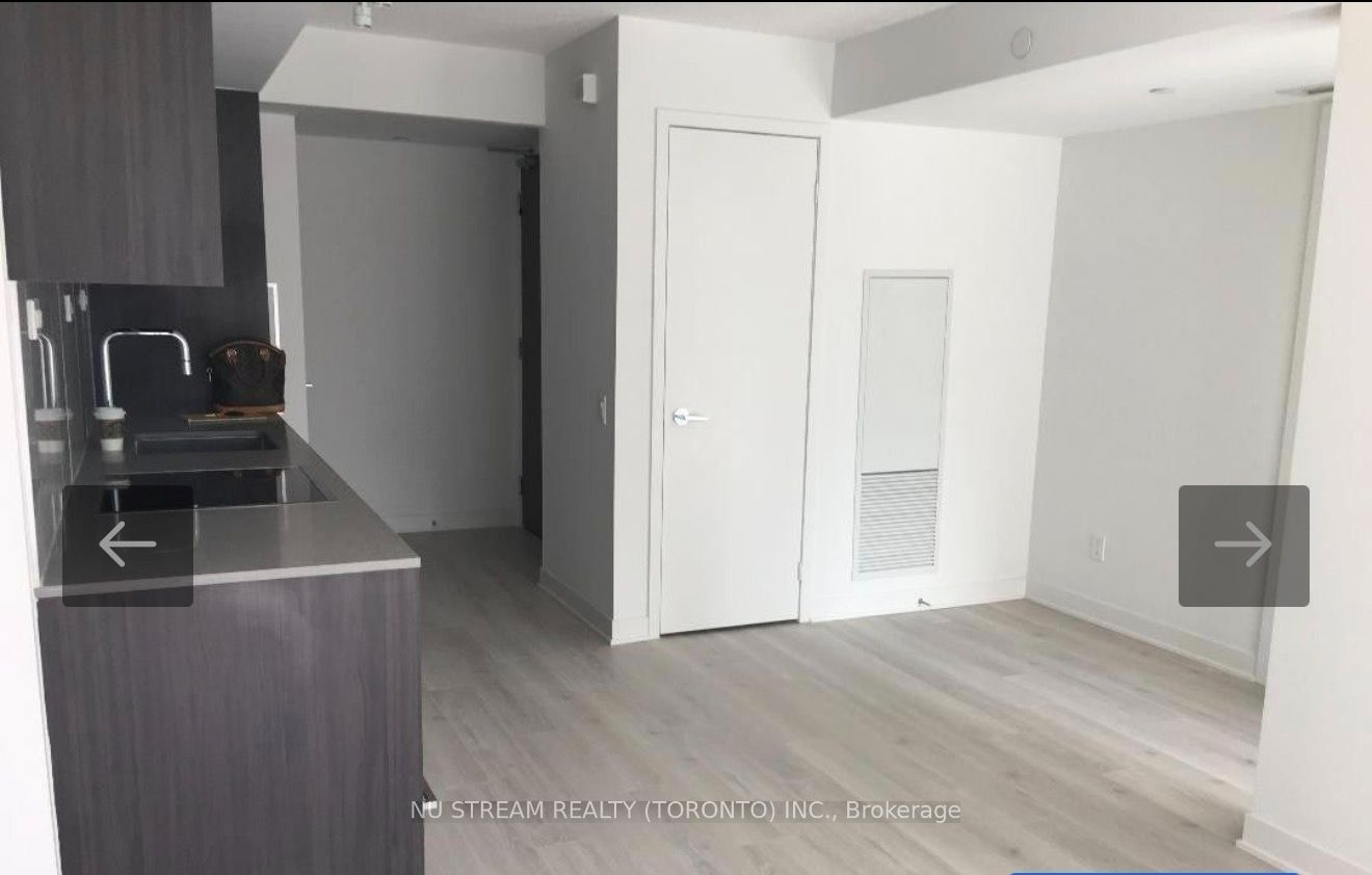 70 Queens Wharf Road 203, Toronto, ON M5V 0J2 photo 4