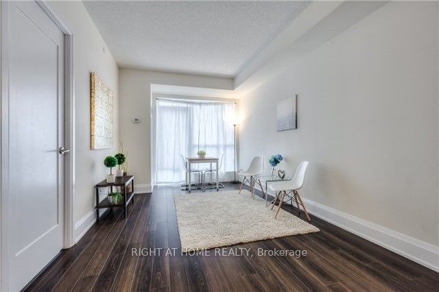 120 Harrison Garden Boulevard 716, Toronto, ON M2N 0C2 photo 4