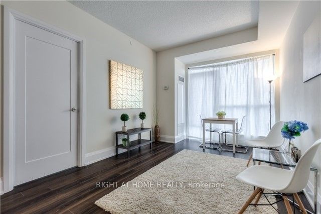 120 Harrison Garden Boulevard 716, Toronto, ON M2N 0C2 photo 5