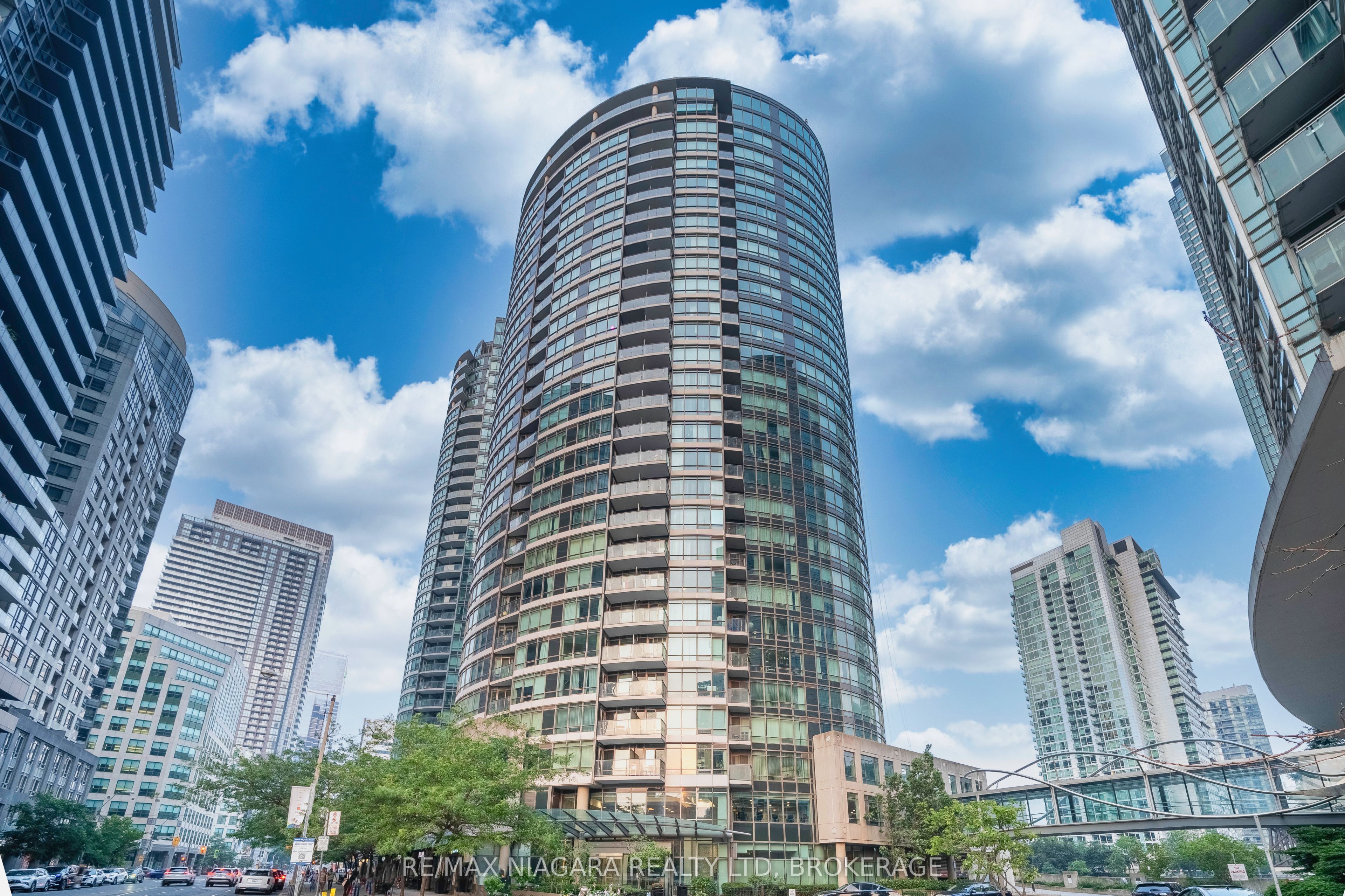 361 Front Street W 3603, Toronto, ON M5V 3R5
