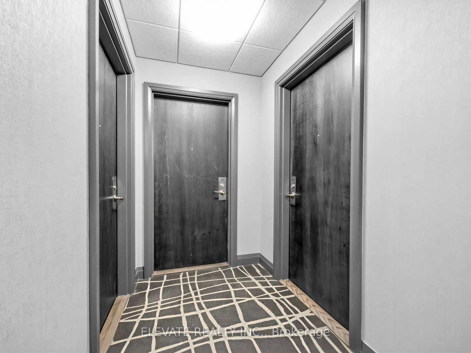 297 College Street 926, Toronto, ON M5T 0C2 photo 2