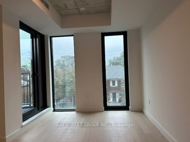 1720 Bayview Avenue 225, Toronto, ON M4G 3C4