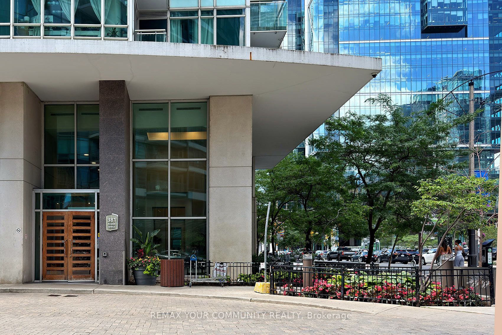 381 Front Street W 2103, Toronto, ON M5V 3R8 photo 3