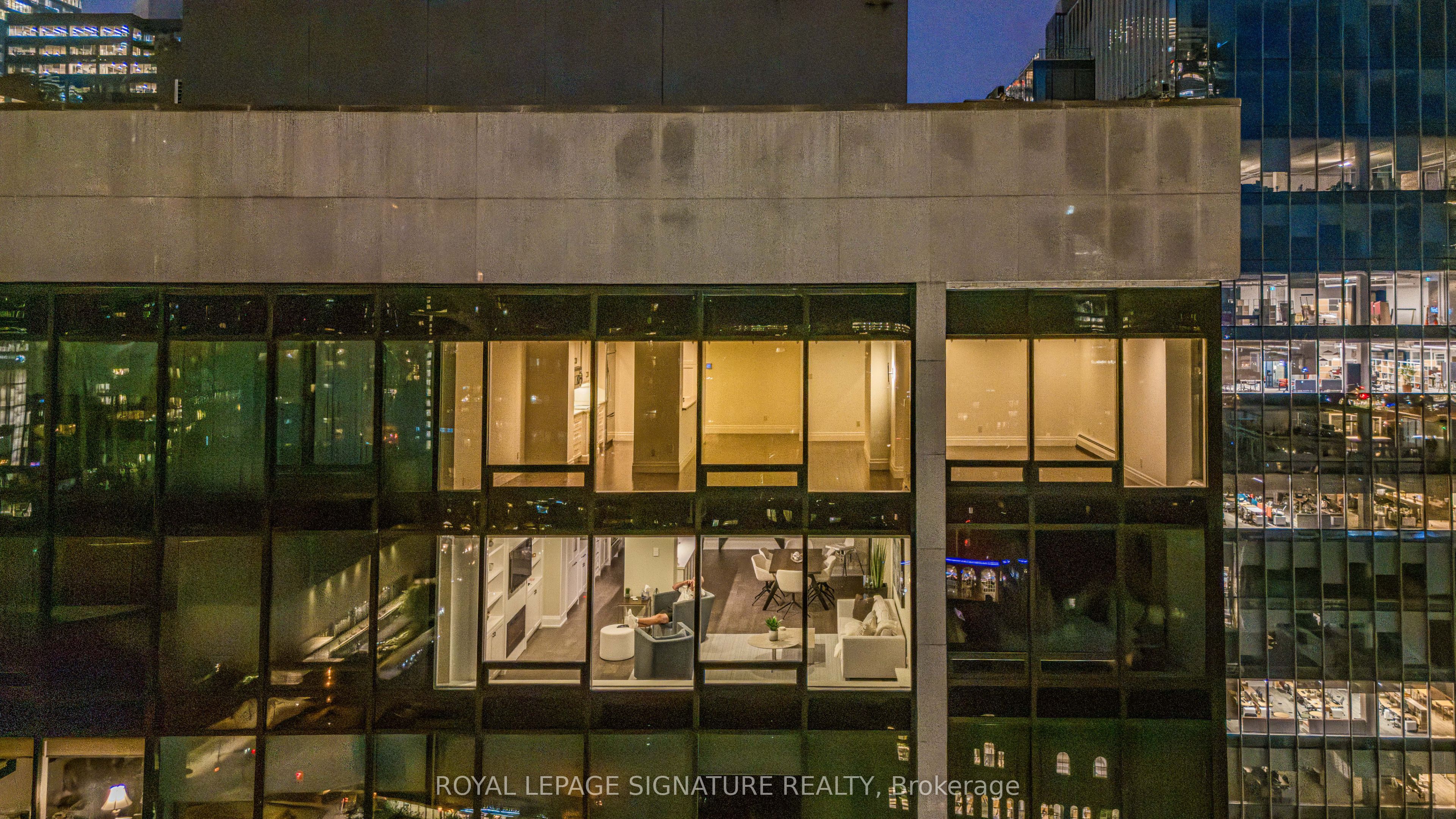 30 Wellington Street E 2202, Toronto, ON M5E 1S3 photo 4