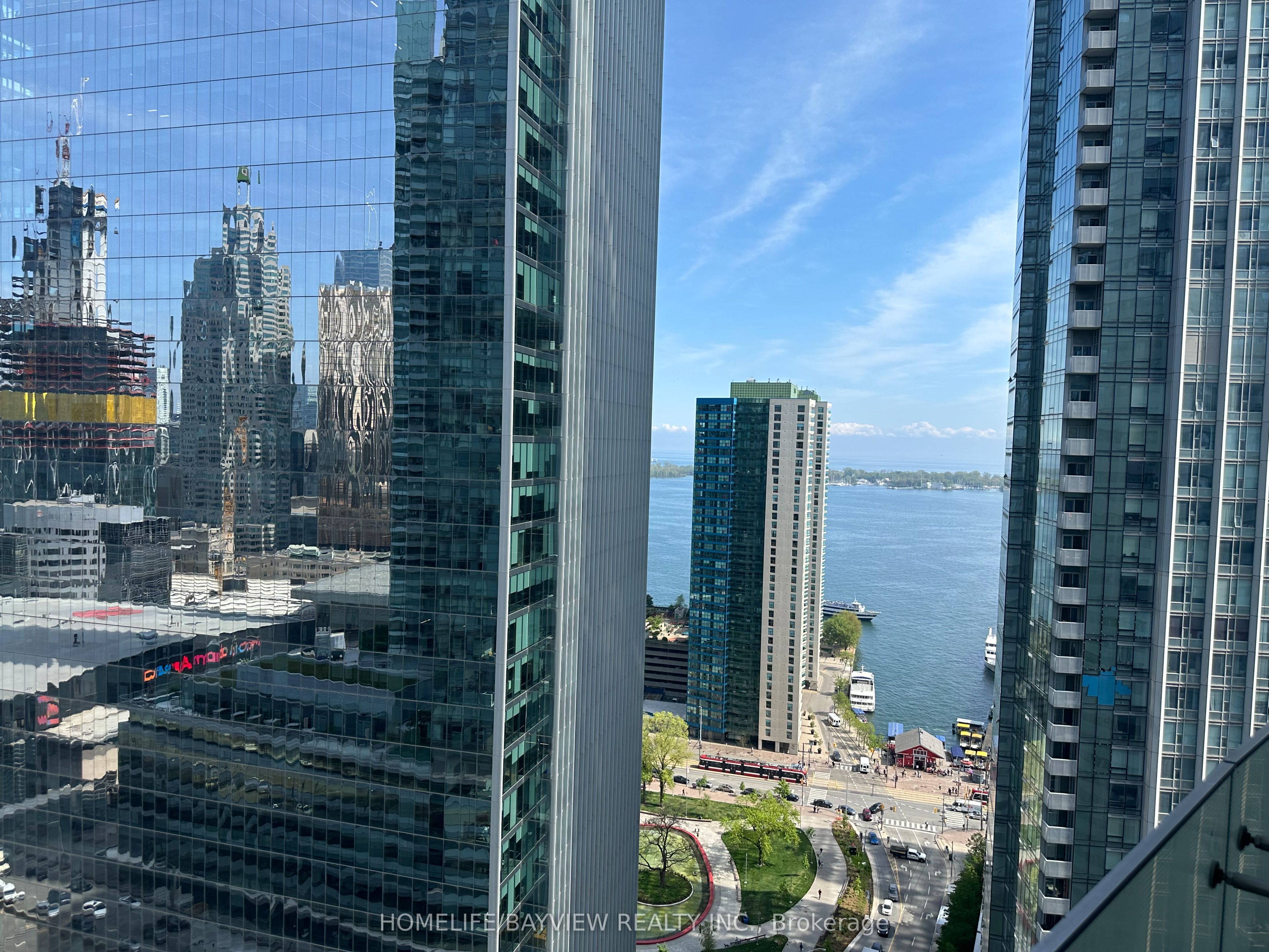 14 York Street 2701, Toronto, ON M5J 2Z2