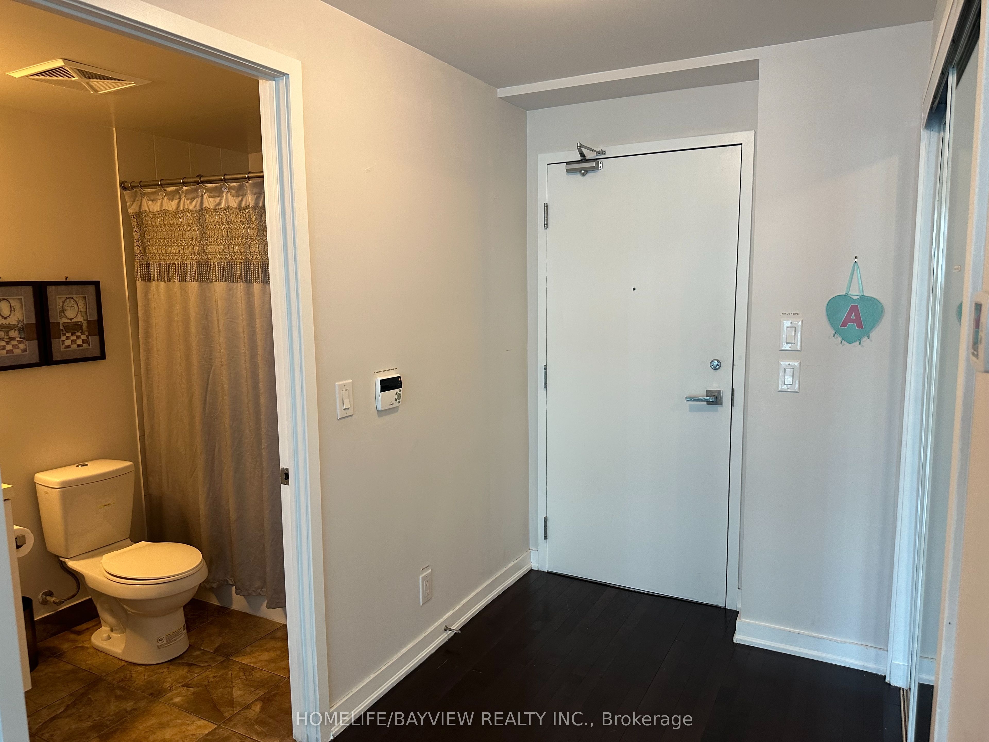 14 York Street 2701, Toronto, ON M5J 2Z2 photo 2