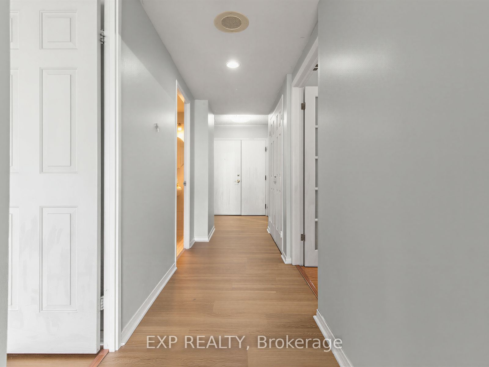 131 Beecroft Road 1902, Toronto, ON M2N 6G9 photo 2