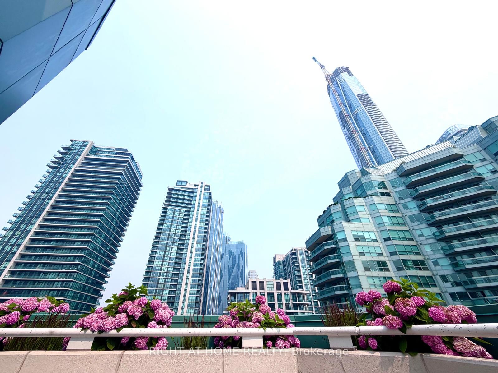 10 Queens Quay W 1712, Toronto, ON M5J 2R9 photo 2