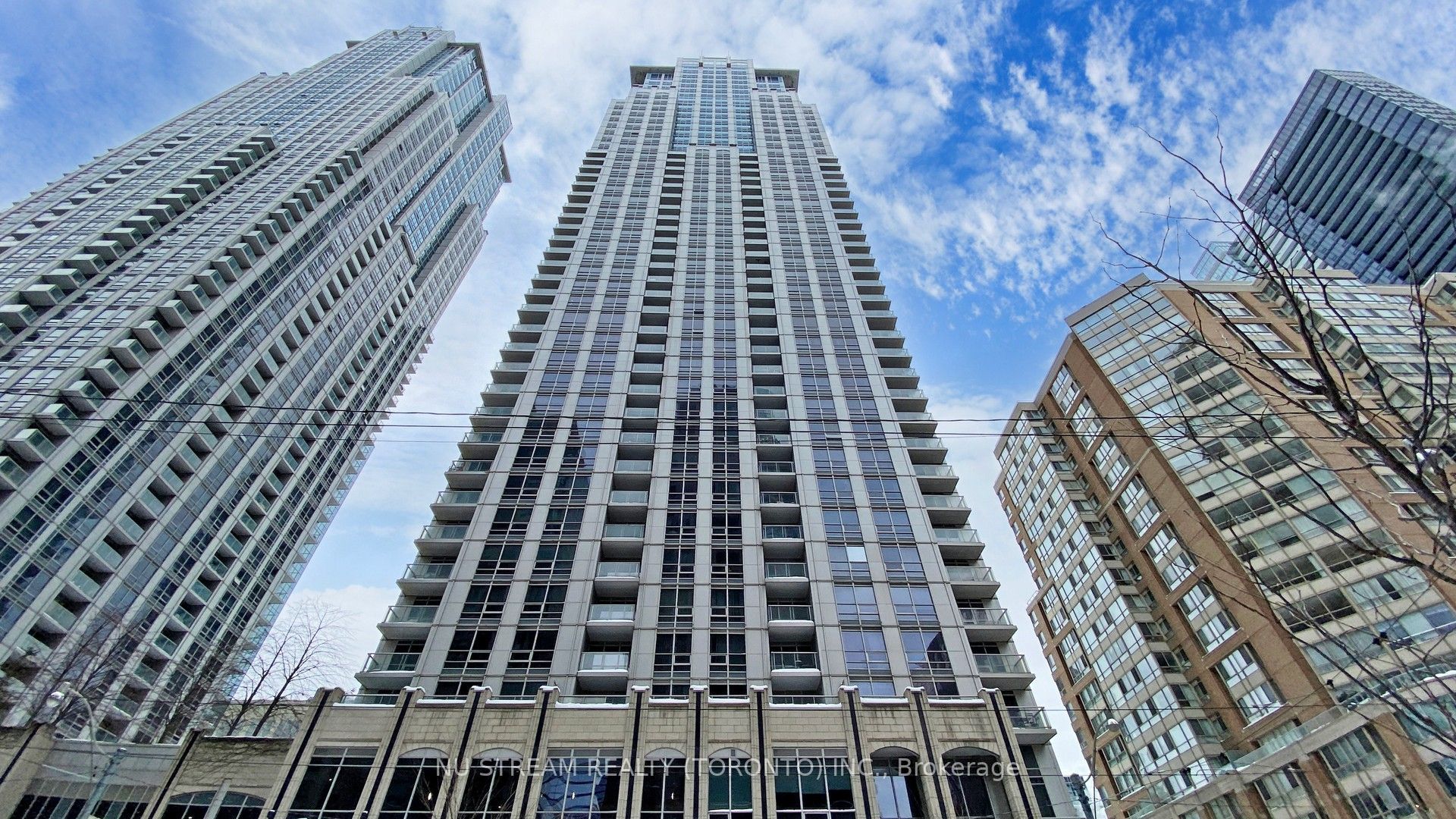 761 Bay Street 3101, Toronto, ON M5G 2R2 photo 3