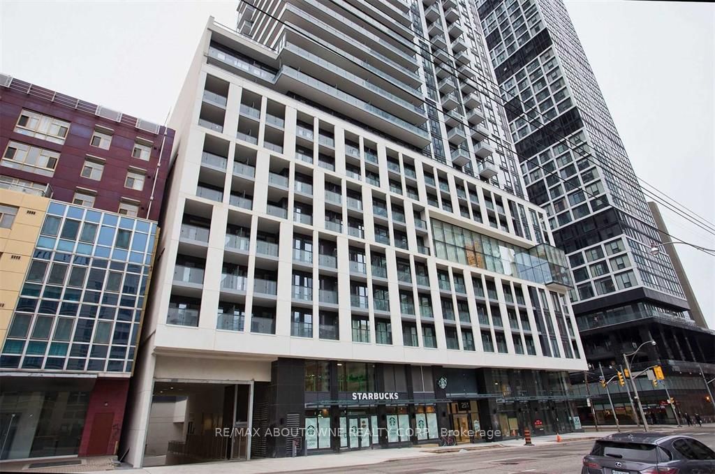 251 Jarvis Street 1912, Toronto, ON M5B 0C3 photo 2