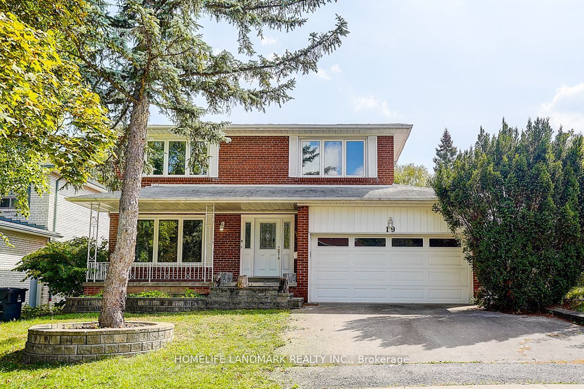 19 Stubbs Drive, Toronto, ON M2L 2R2