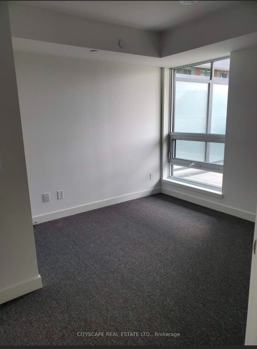 120 Varna Drive 323, Toronto, ON M6A 2M1 photo 4