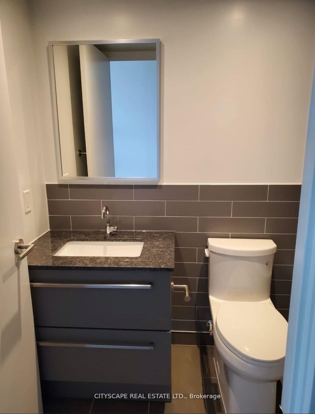 120 Varna Drive 323, Toronto, ON M6A 2M1 photo 5
