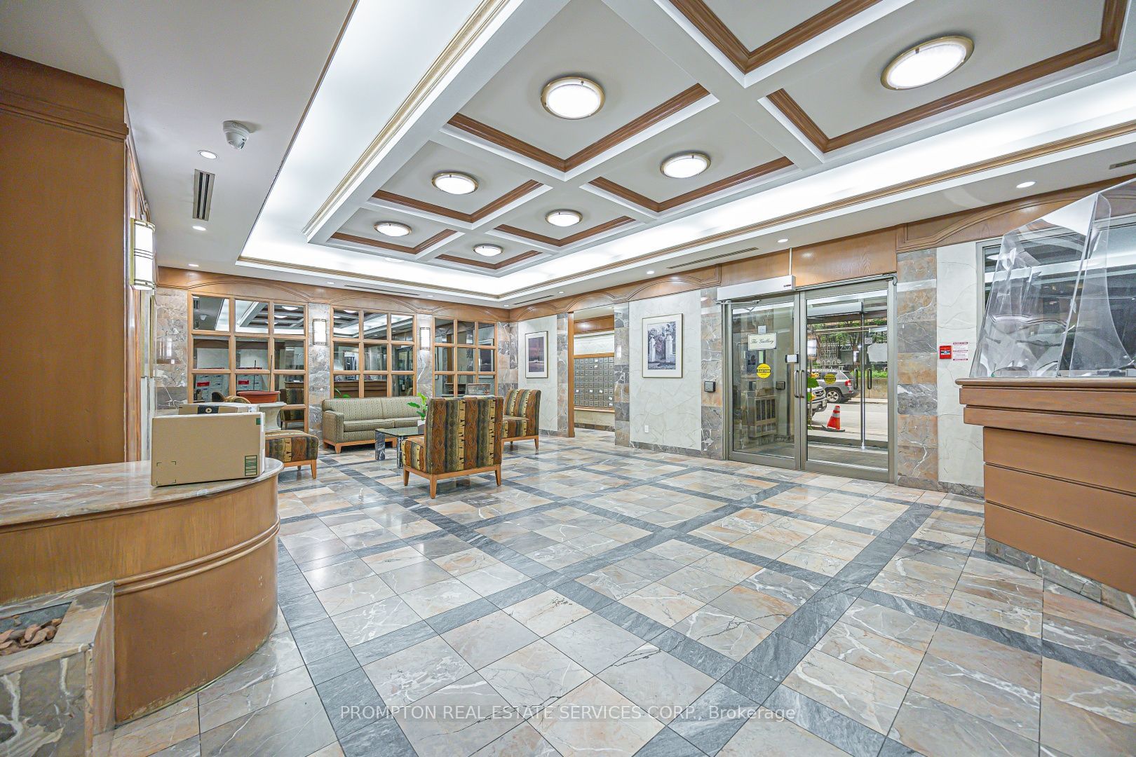 25 Grenville Street 1705, Toronto, ON M4Y 2X5 photo 3