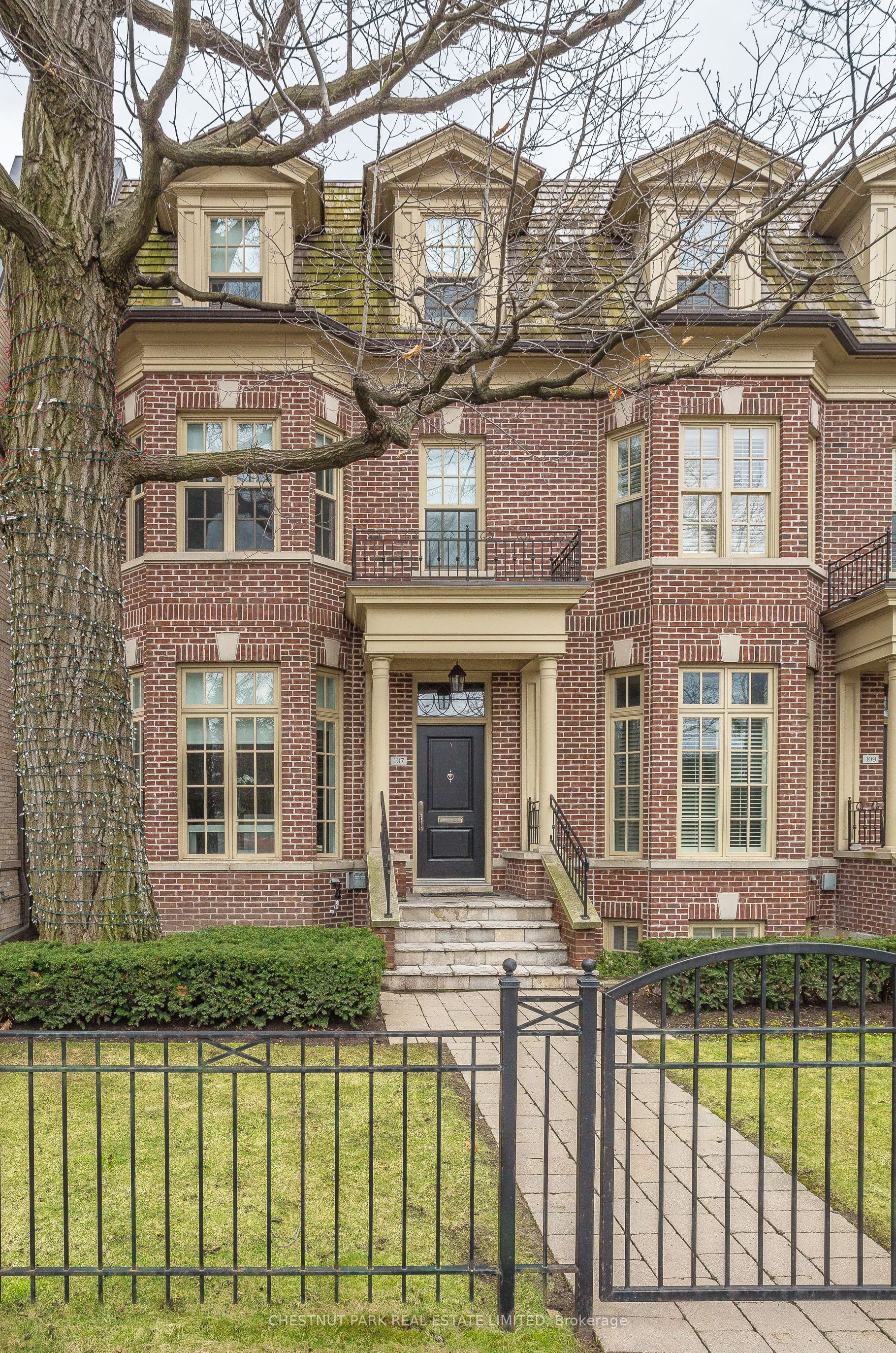 107 Lonsdale Road, Toronto, ON M4V 1W4 photo 2