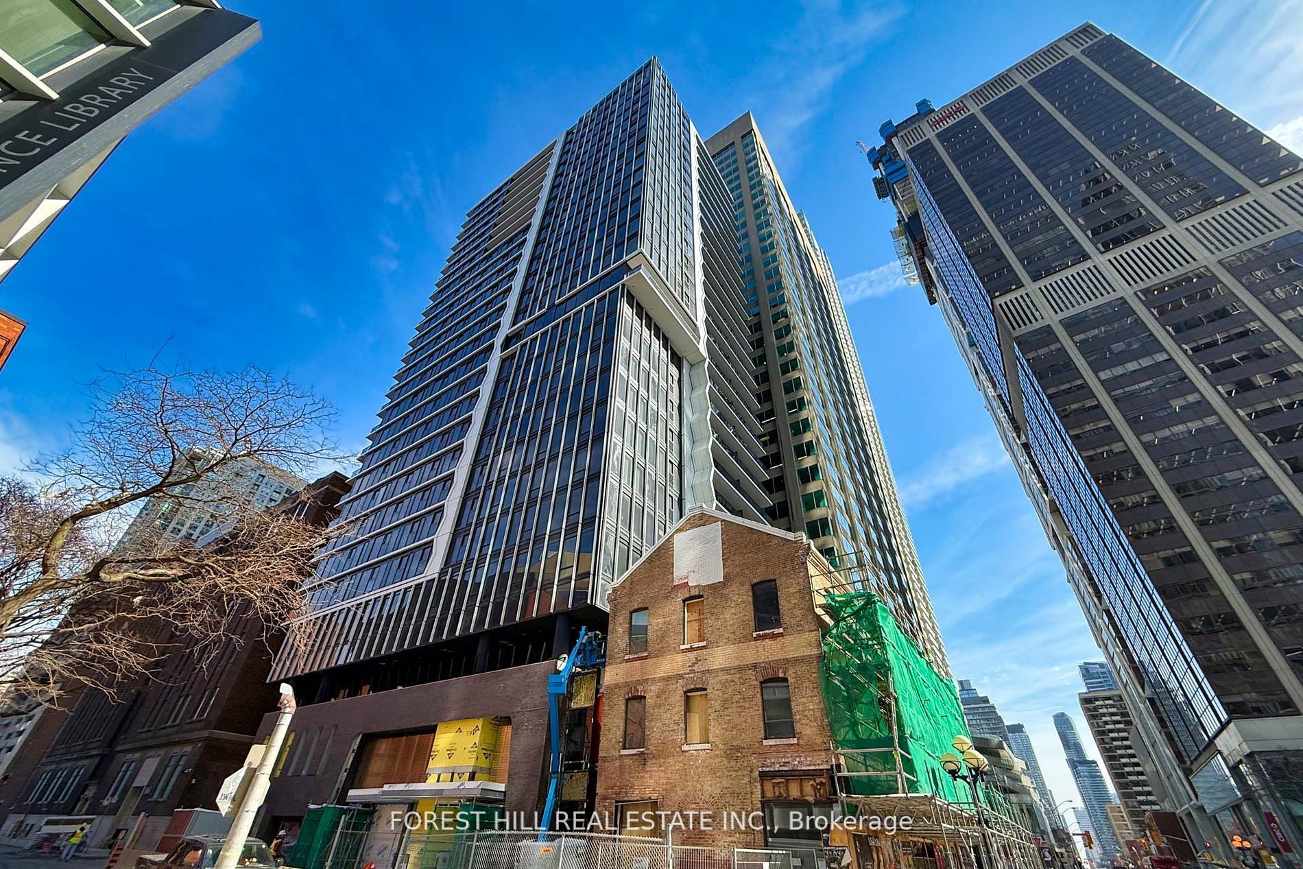 771 Yonge Street W 601, Toronto, ON M4W 2G4