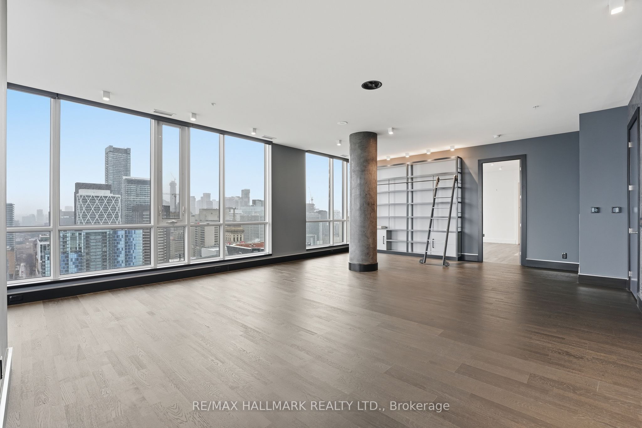 199 Richmond Street W PH101, Toronto, ON M5V 0H4 photo 5
