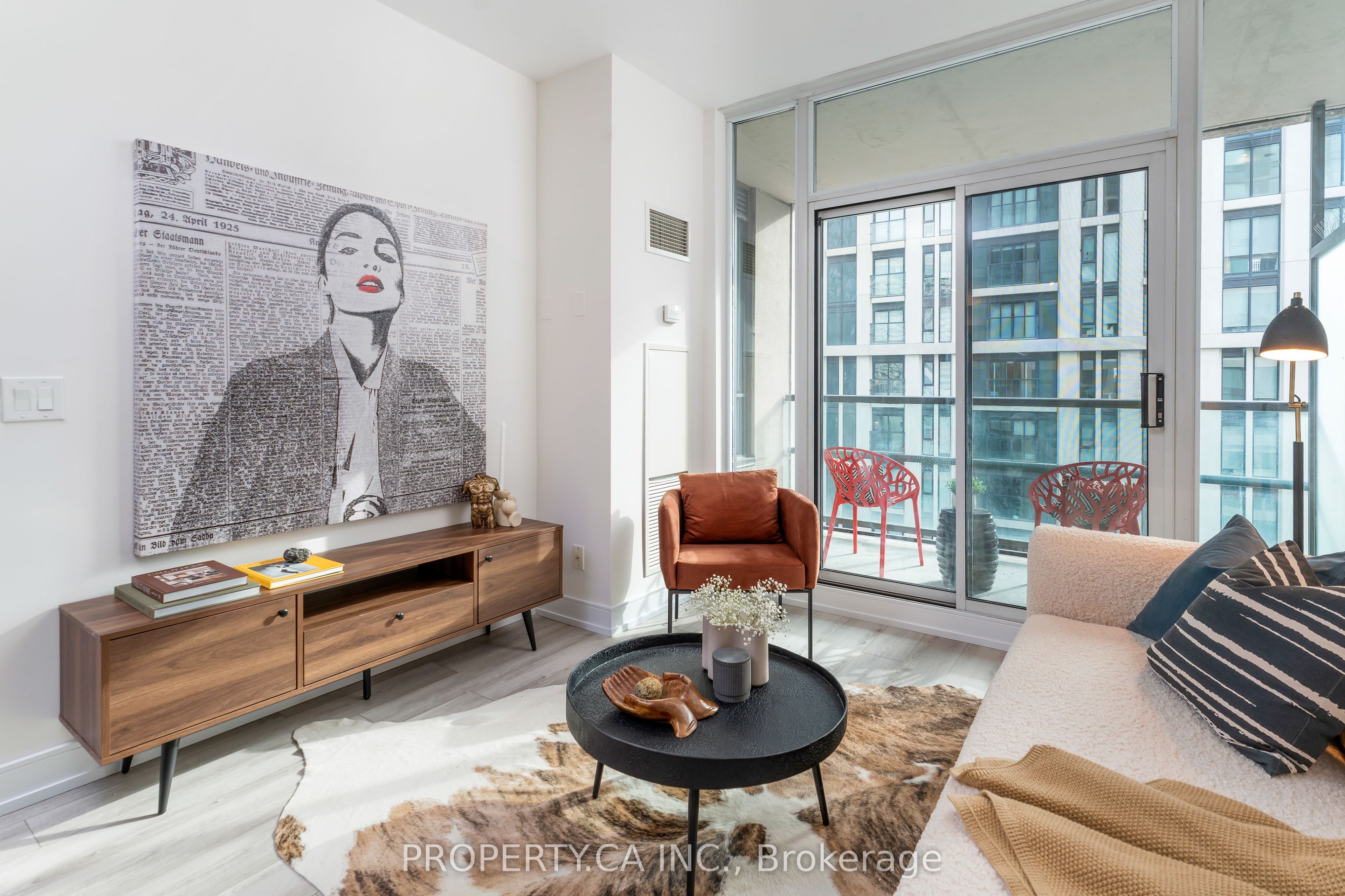 88 Broadway Avenue 1004, Toronto, ON M4P 0A5 photo 3