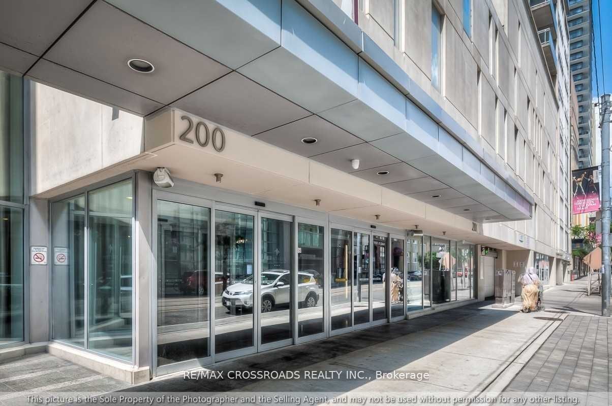 200 Victoria Street 1311, Toronto, ON M5B 1V8 photo 3