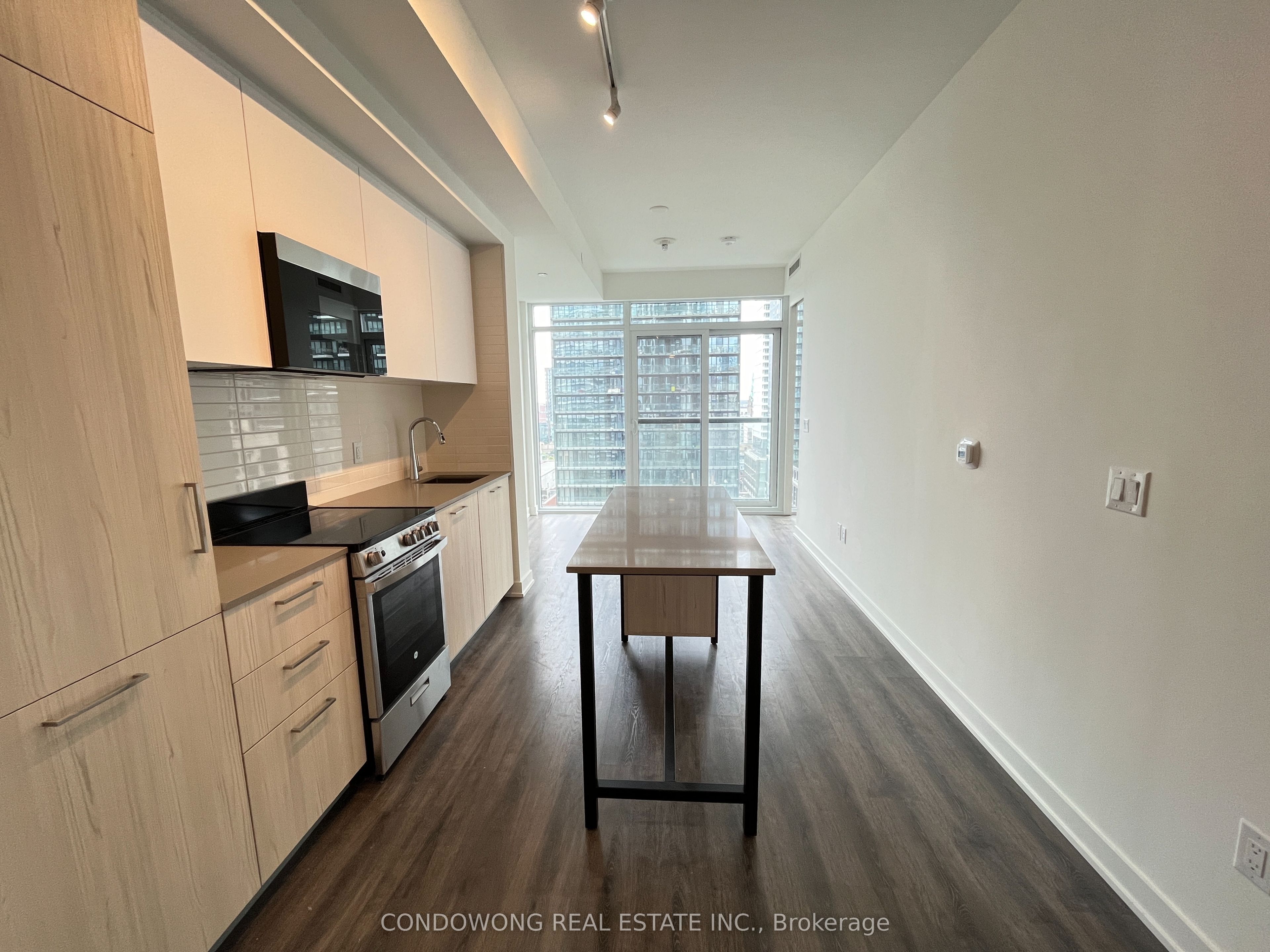 65 Mutual Street 1503, Toronto, ON M5B 0E5