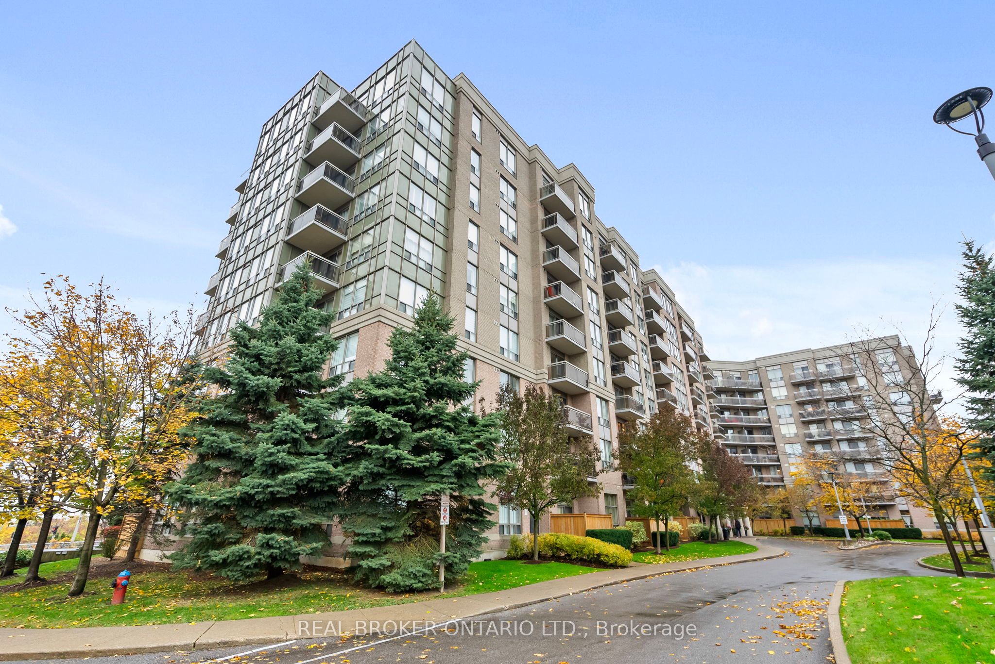 1720 Eglinton Avenue E 601, Toronto, ON M4A 2X8