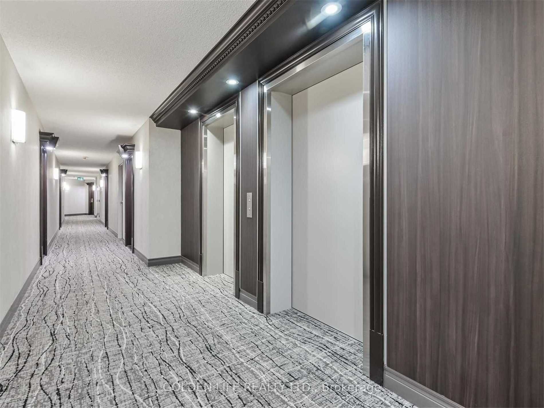 889 Bay Street 205, Toronto, ON M5S 3K5 photo 4