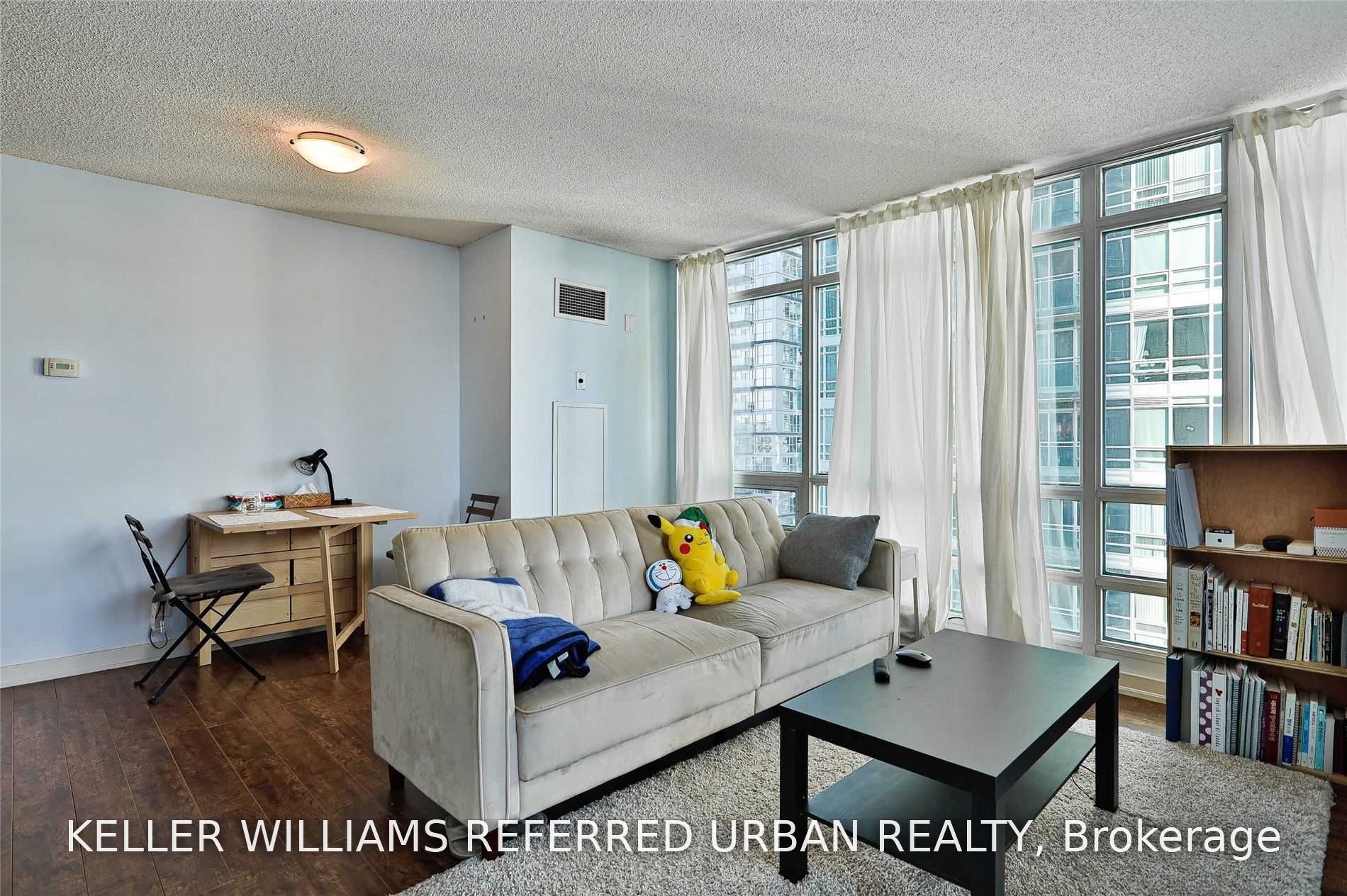 397 Front Street W 1210, Toronto, ON M5V 3S1 photo 5