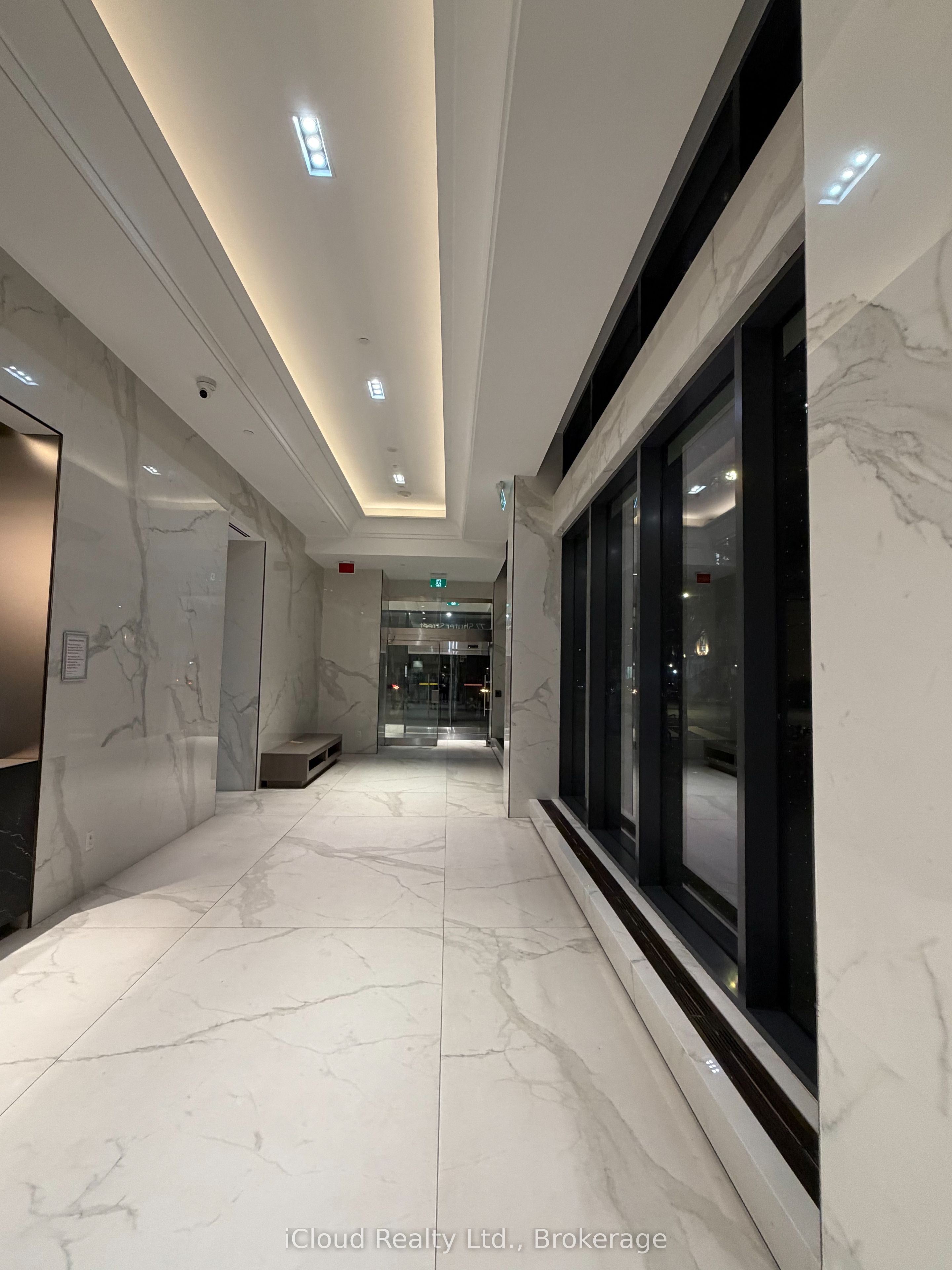 77 Shuter Street 903, Toronto, ON M5B 0B8 photo 4