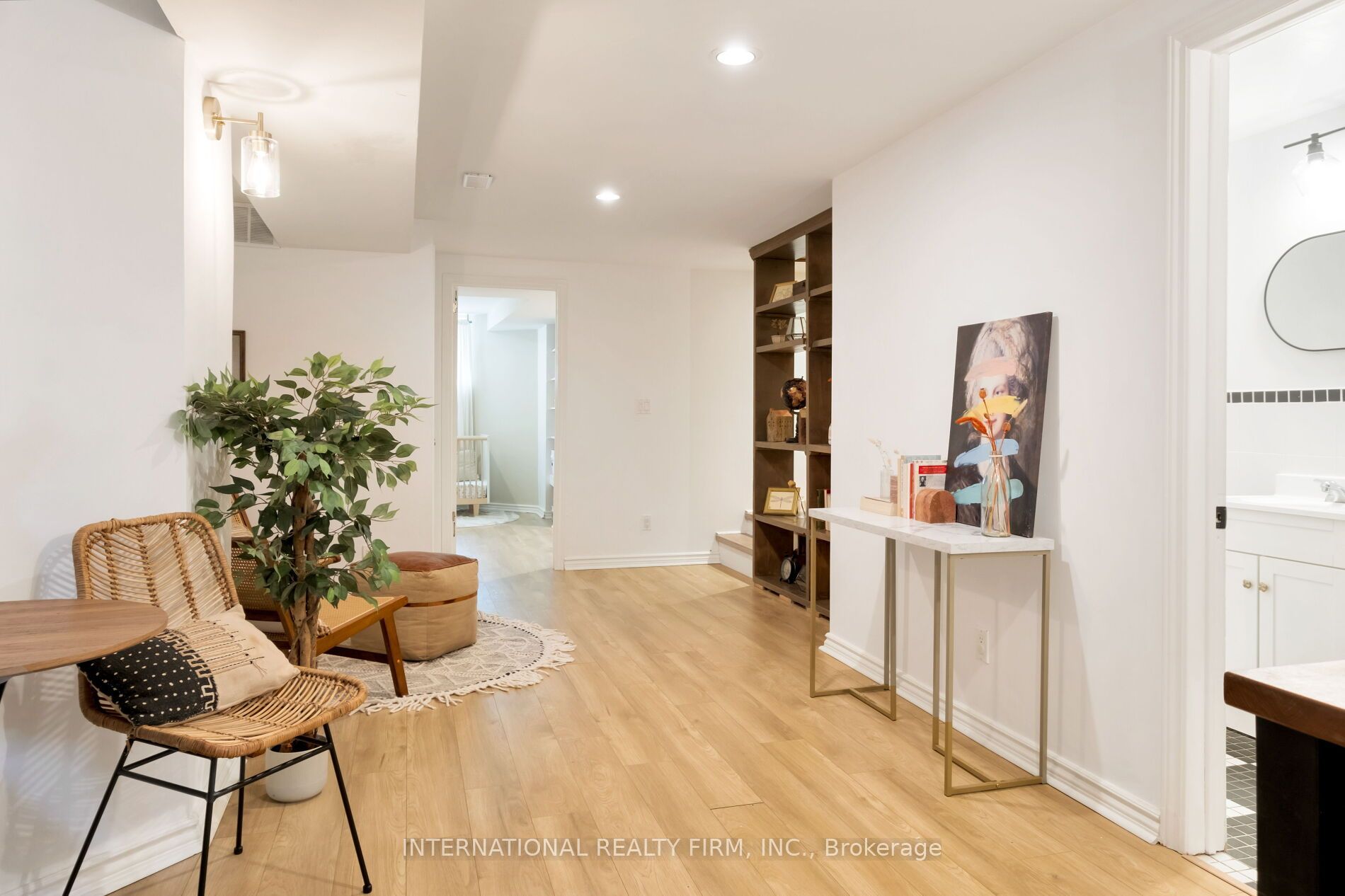 319 Markham Street, Toronto, ON M6G 2K8 photo 5