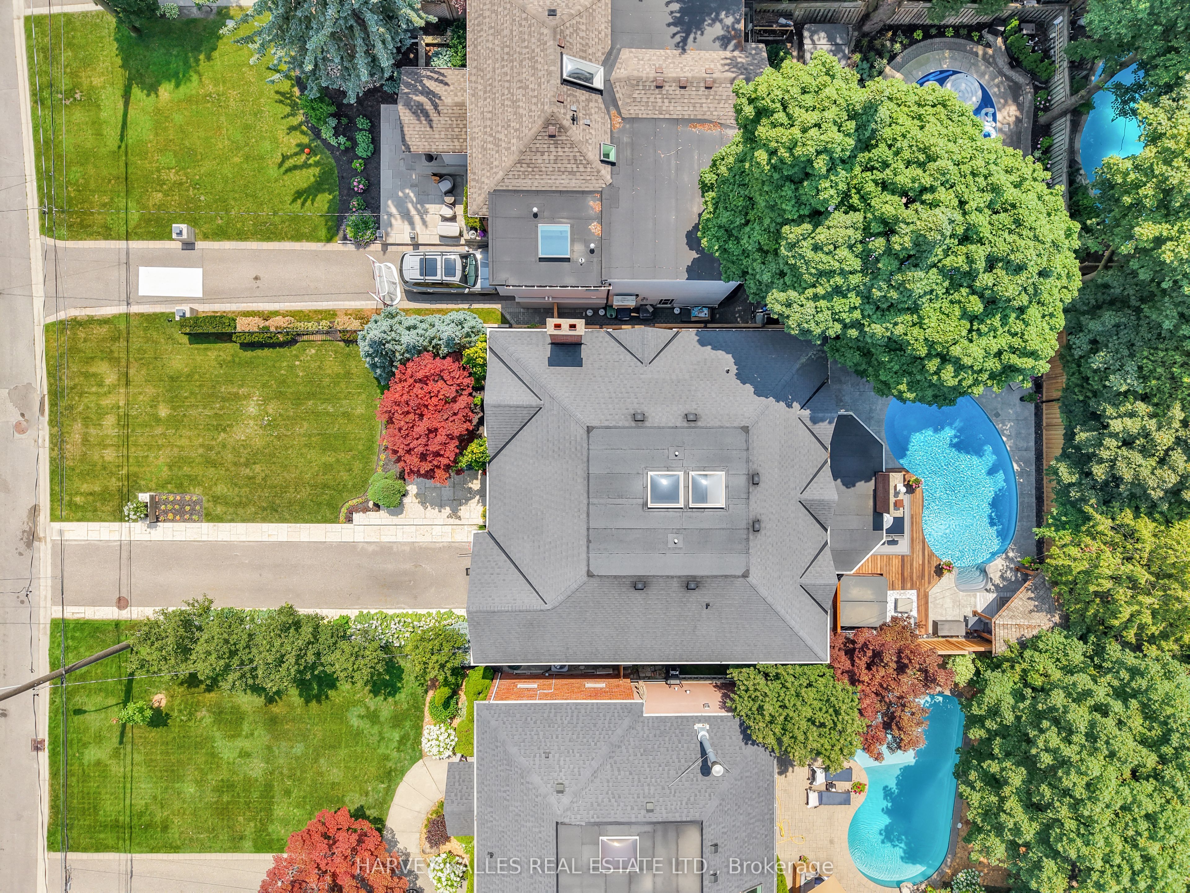 254 Yonge Boulevard, Toronto, ON M5M 3J3 photo 3