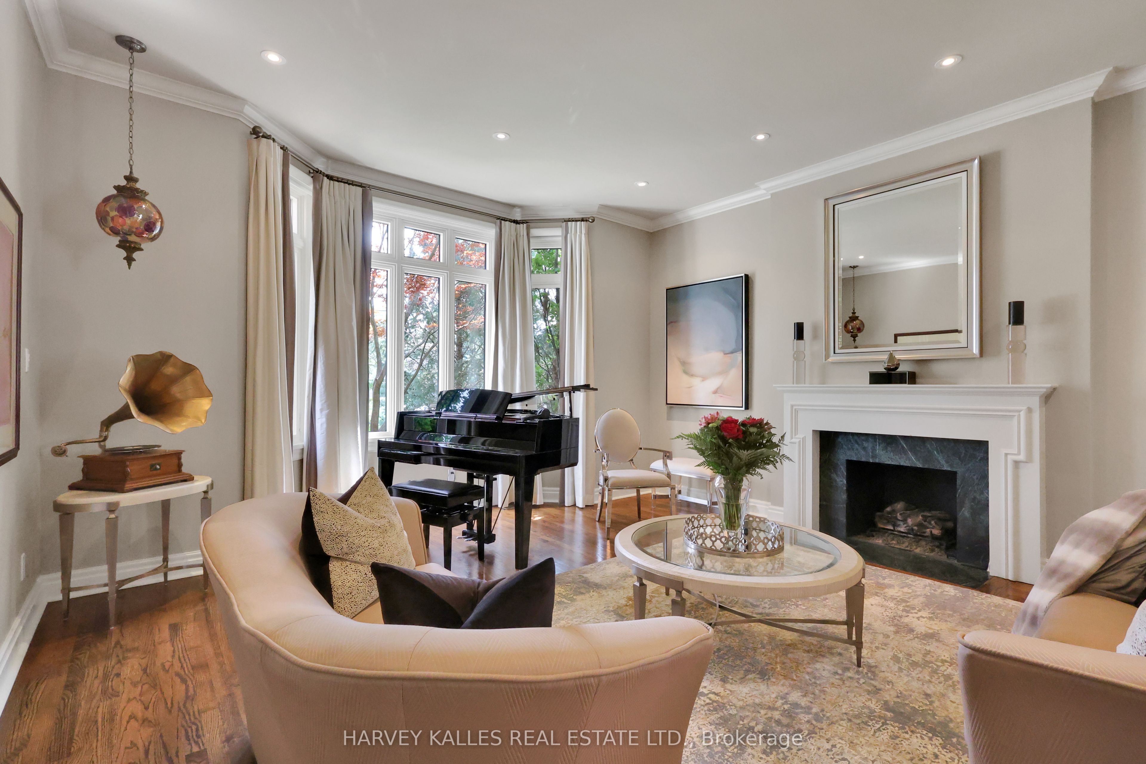 254 Yonge Boulevard, Toronto, ON M5M 3J3 photo 5
