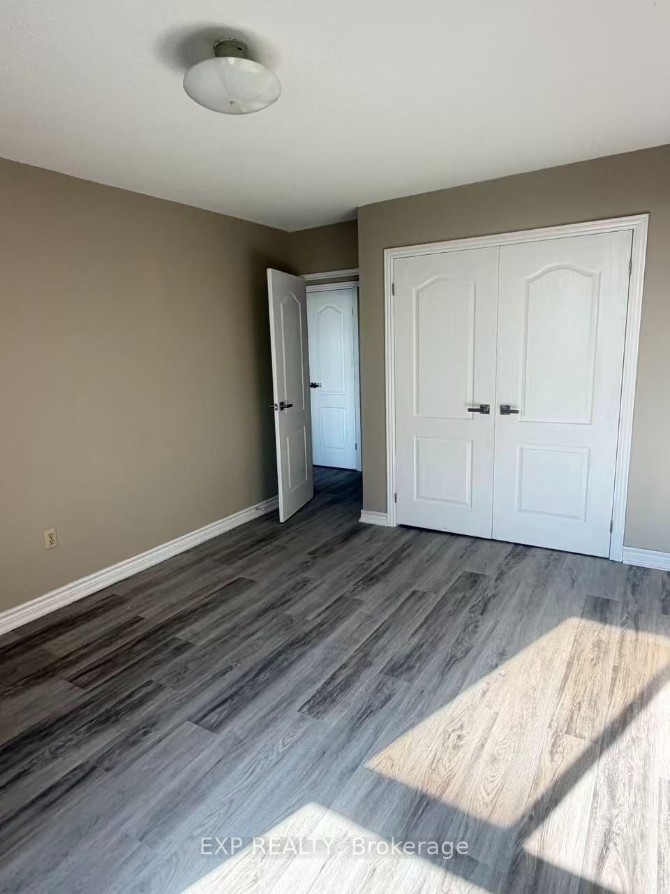 177 Linus Road 1112, Toronto, ON M2J 4S5 photo 3