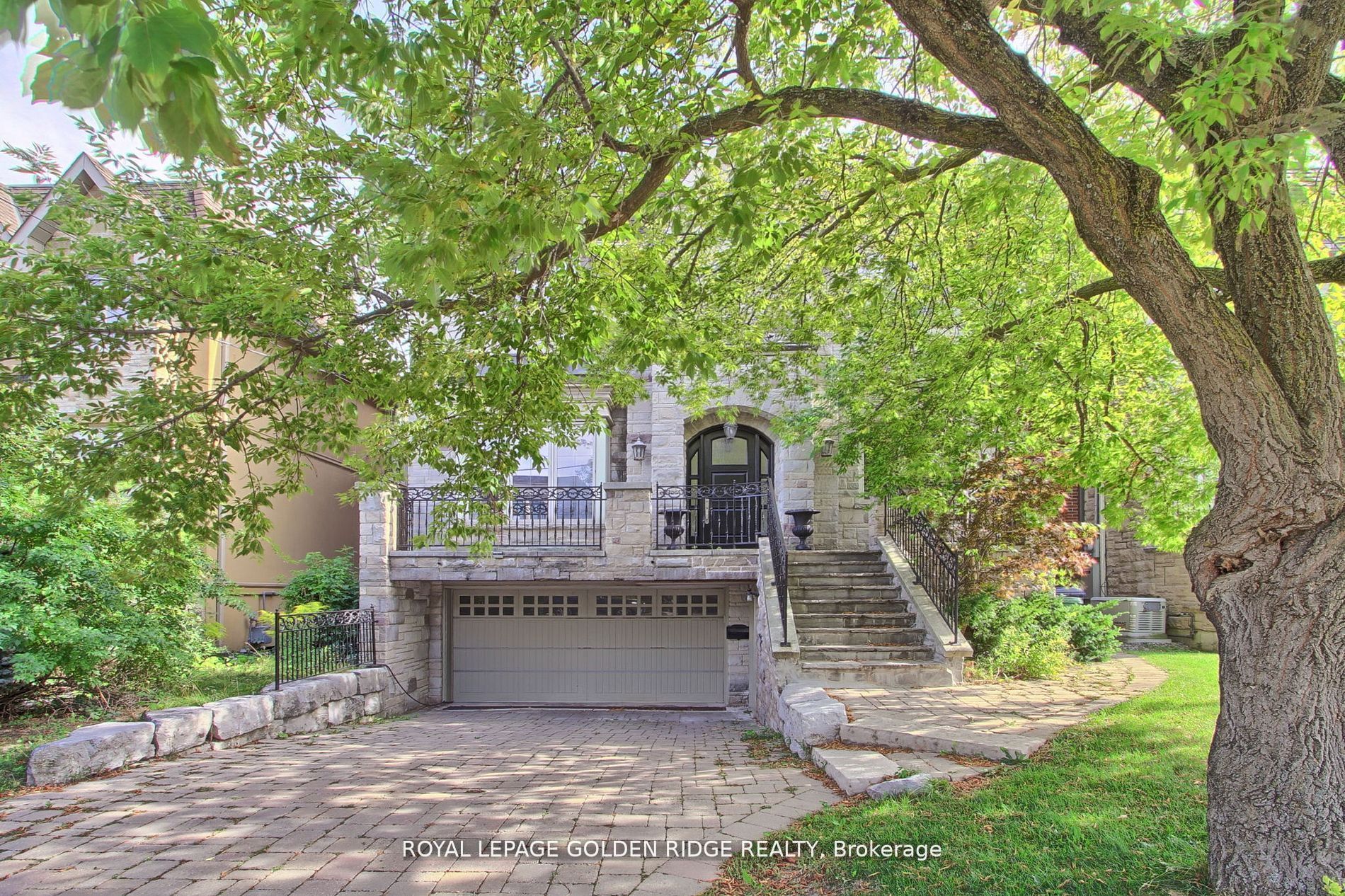 99 Bannockburn Avenue, Toronto, ON M5M 2M9 photo 2