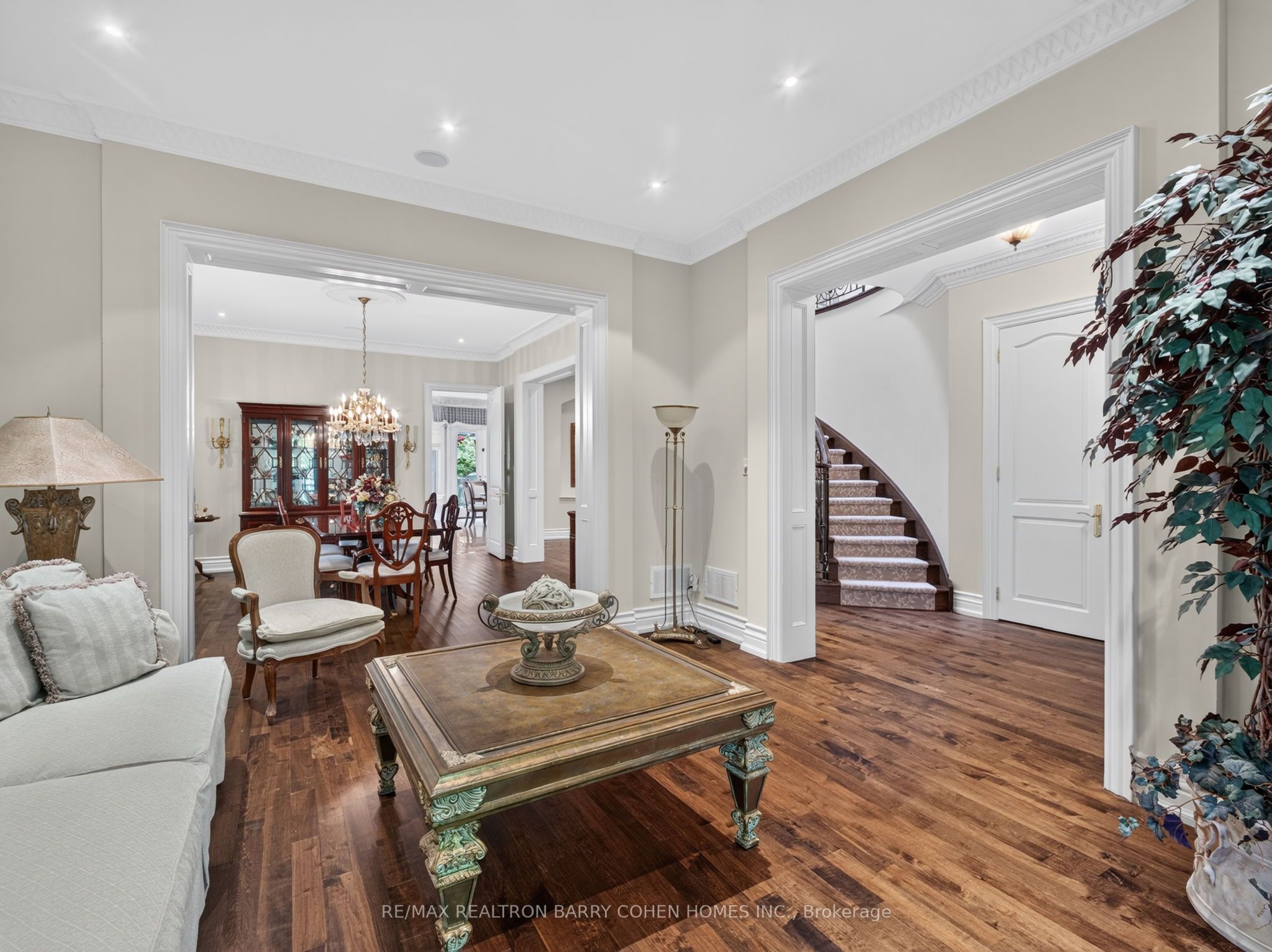 57 Yorkminster Road, Toronto, ON M2P 1M4 photo 4