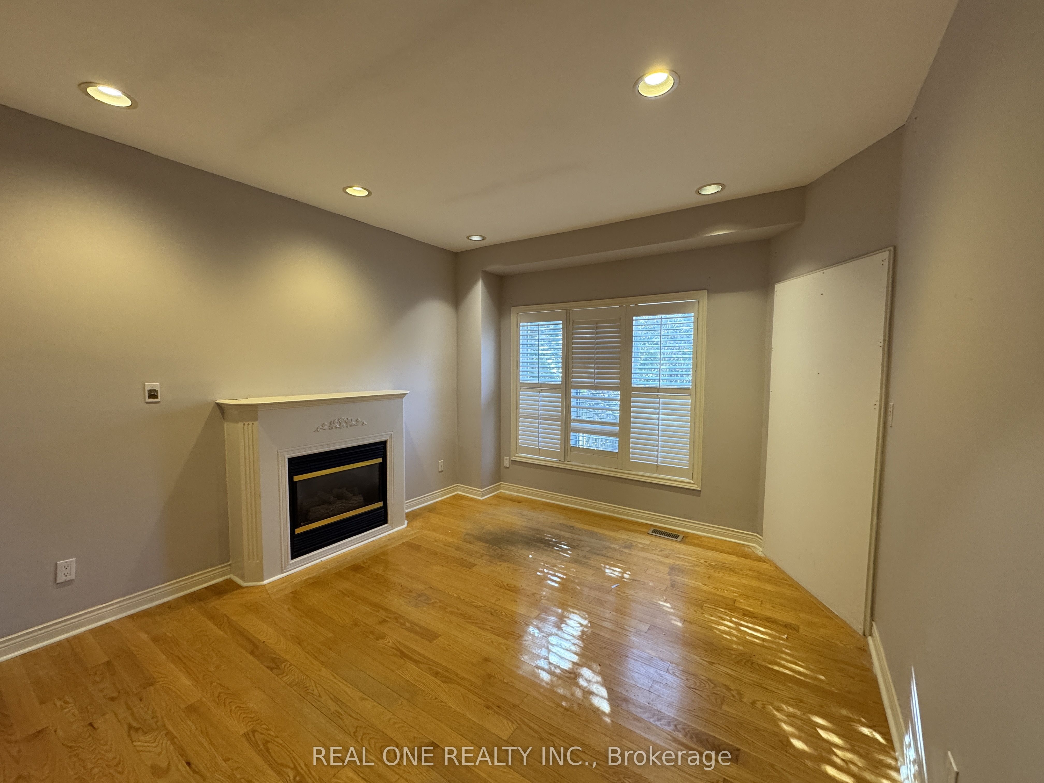 3022 Bayview Avenue, Toronto, ON M2N 5L1 photo 4