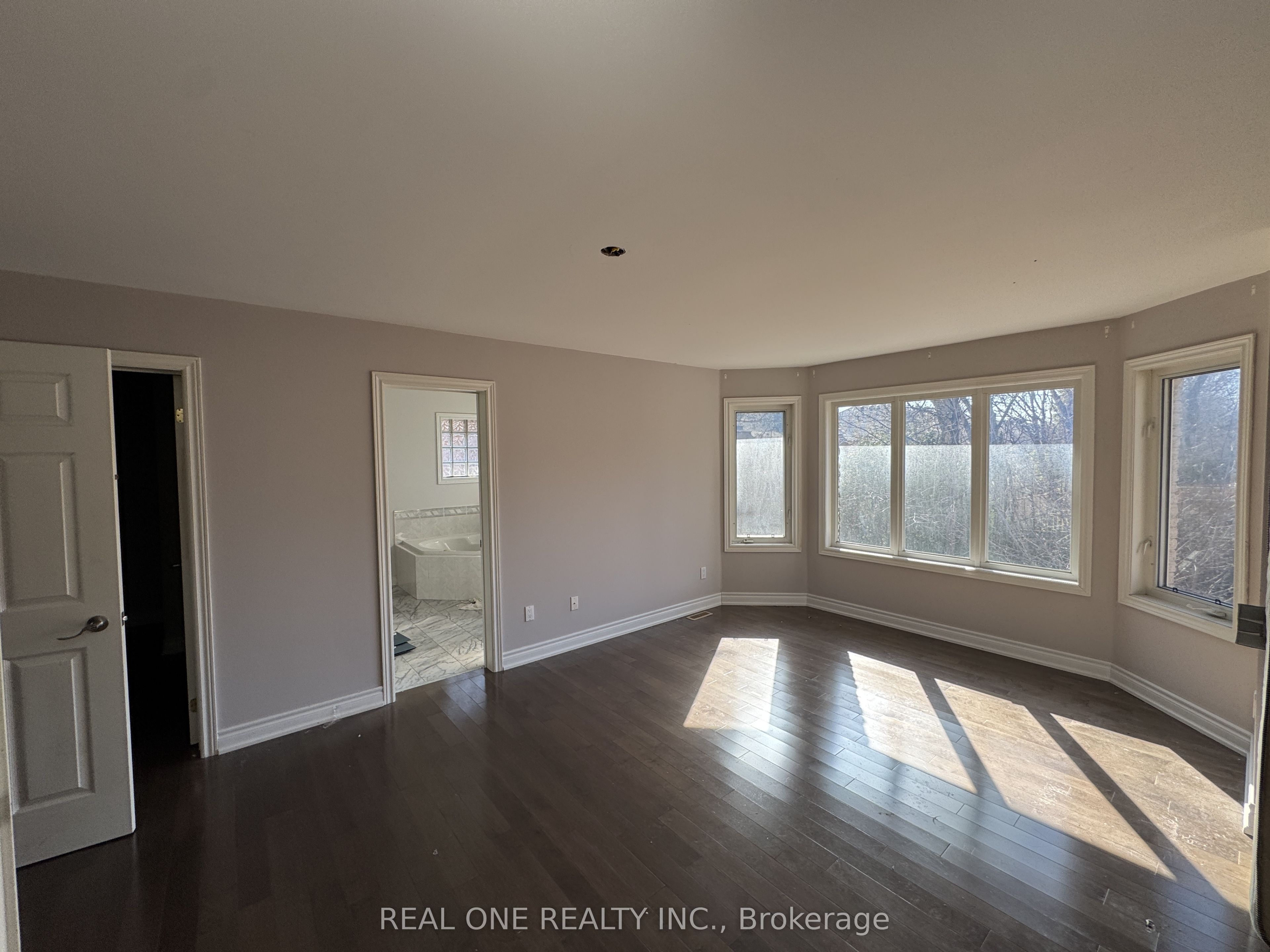 3022 Bayview Avenue, Toronto, ON M2N 5L1 photo 5
