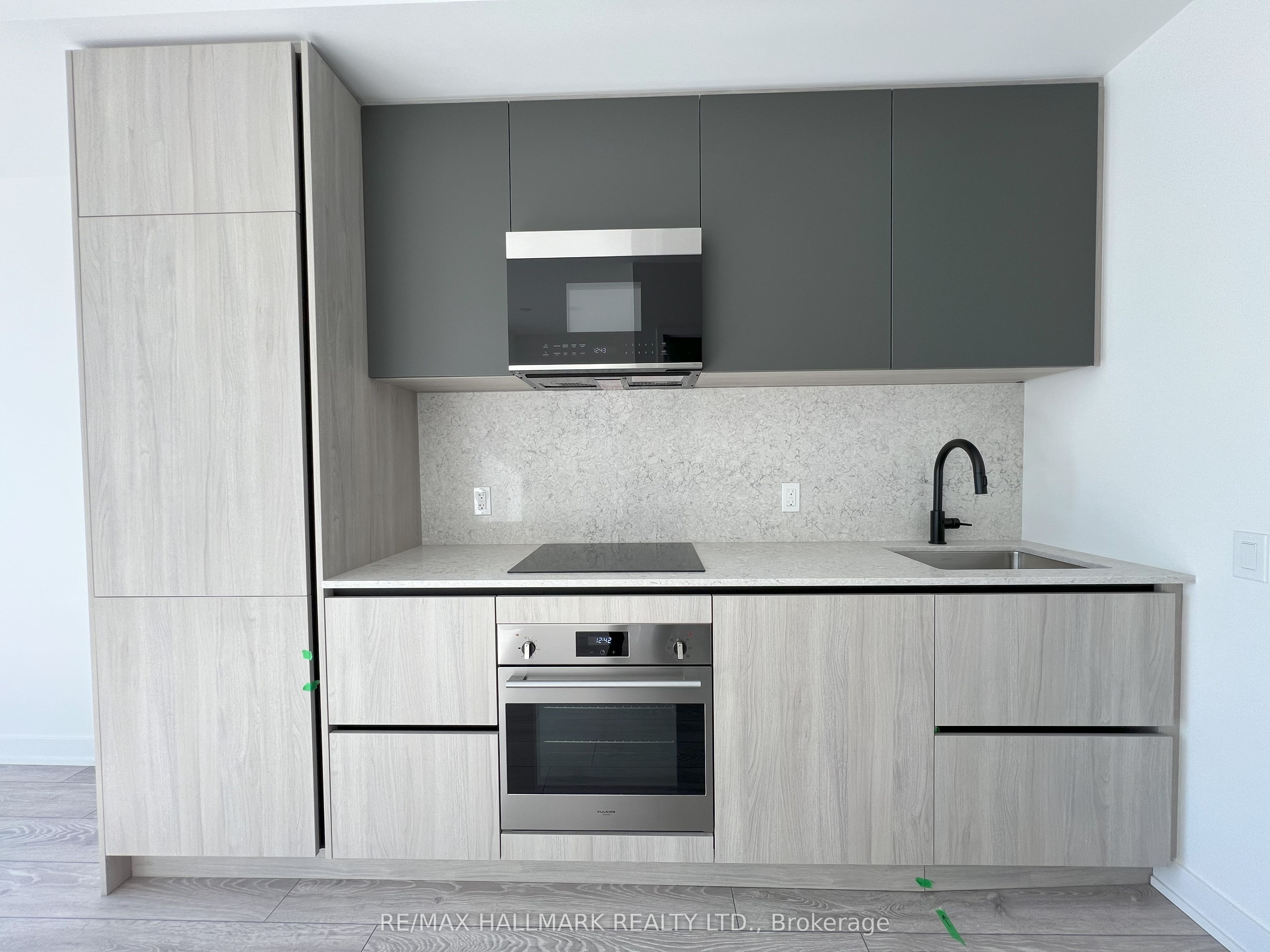 108 Peter Street 3909, Toronto, ON M5V 0W2 photo 3