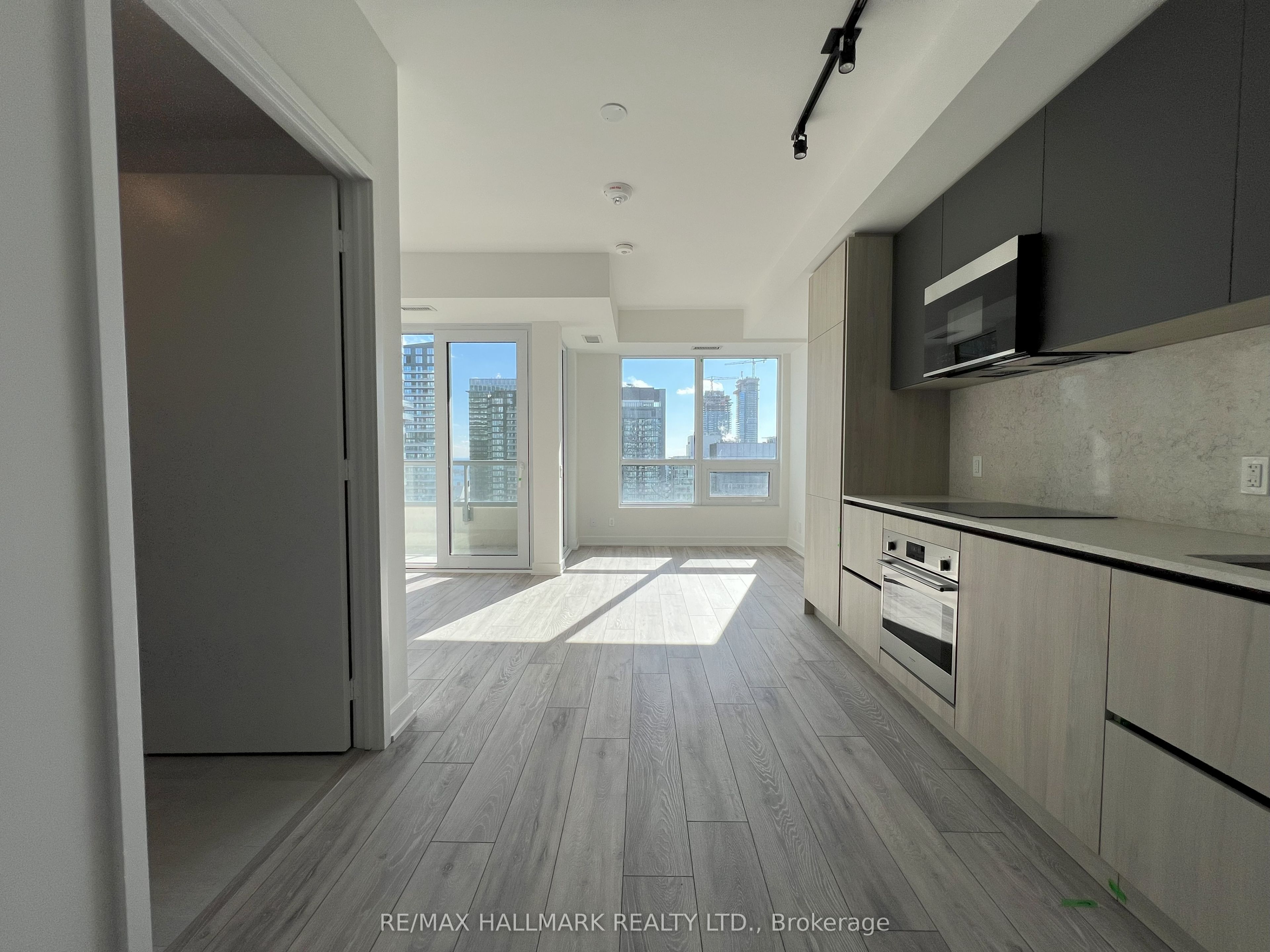 108 Peter Street 3909, Toronto, ON M5V 0W2 photo 5
